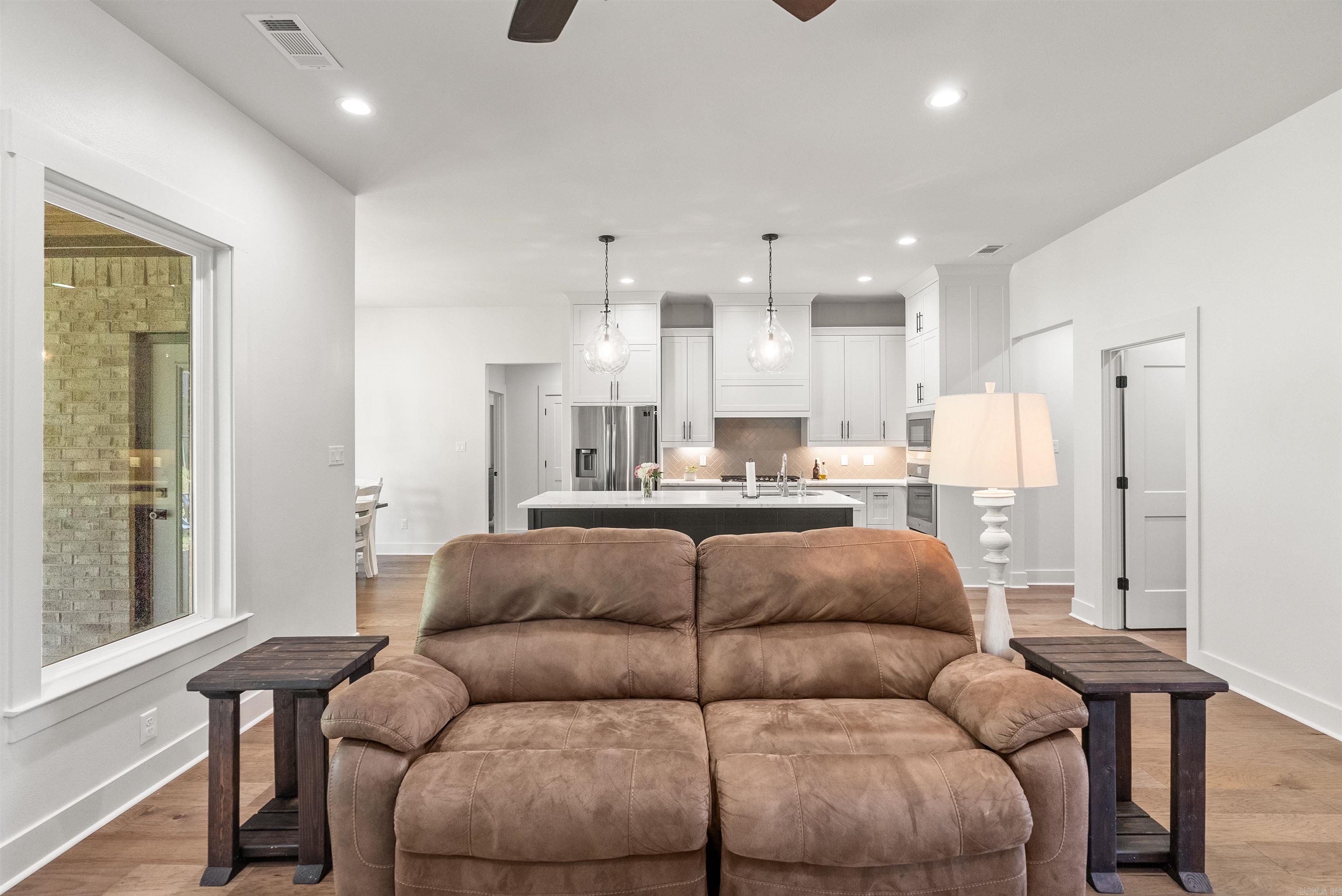 7801 S Shoreline Boulevard