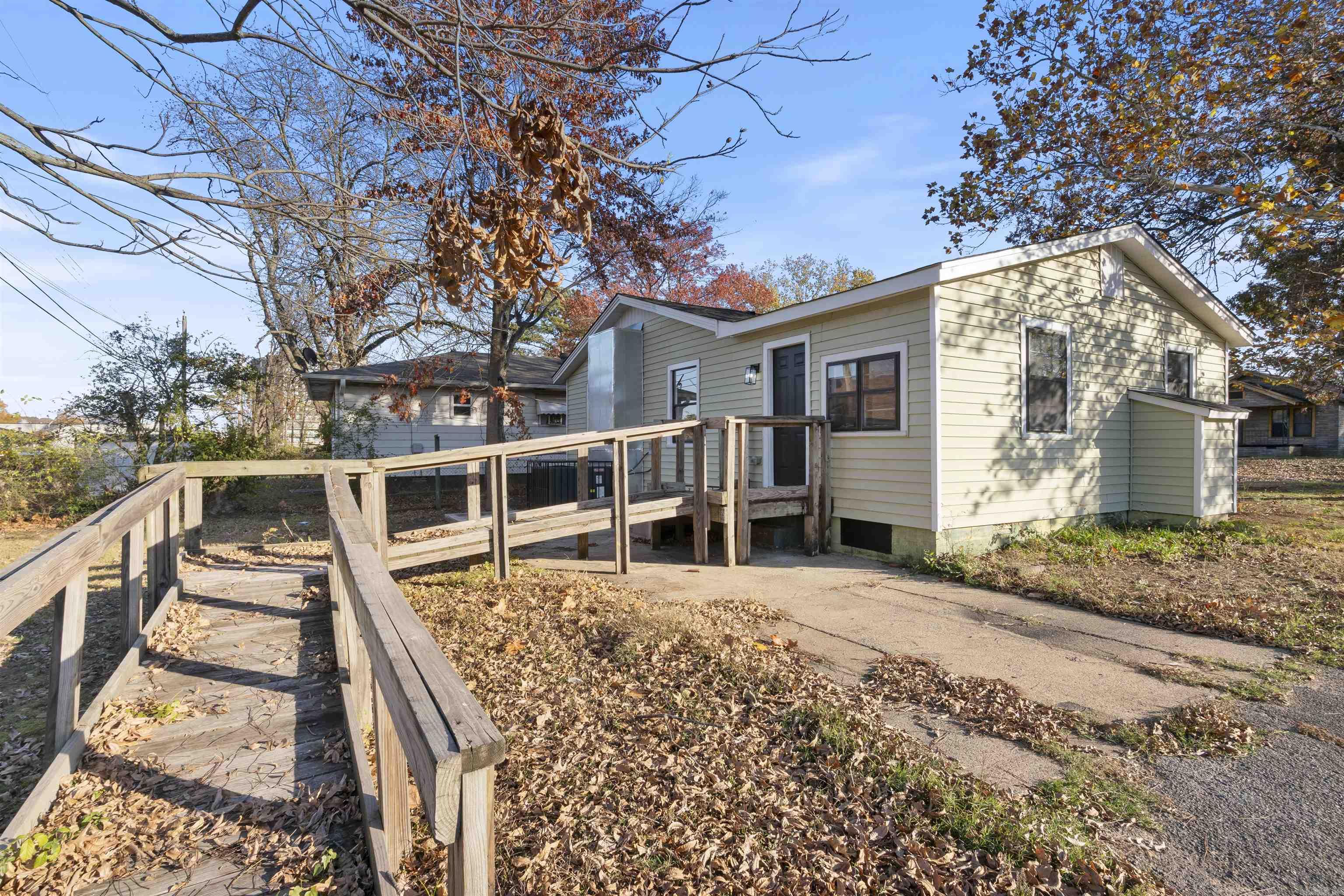 613 W 25th Street
