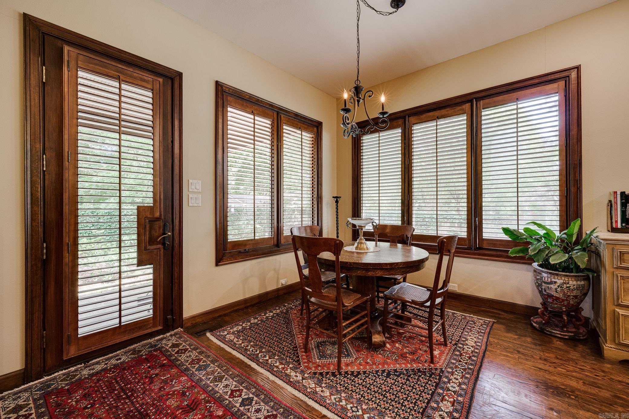 880 Acadian Point Drive