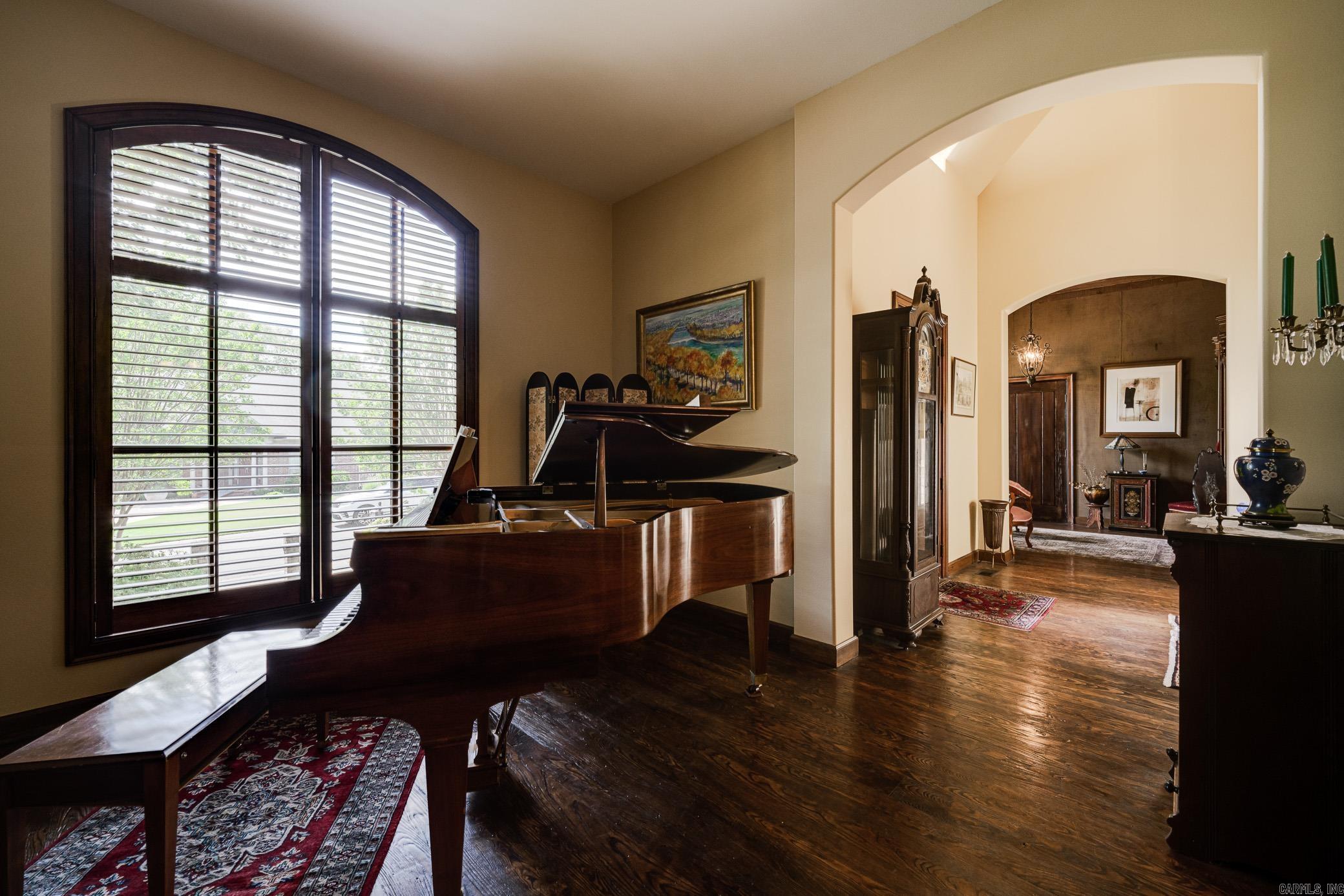 880 Acadian Point Drive