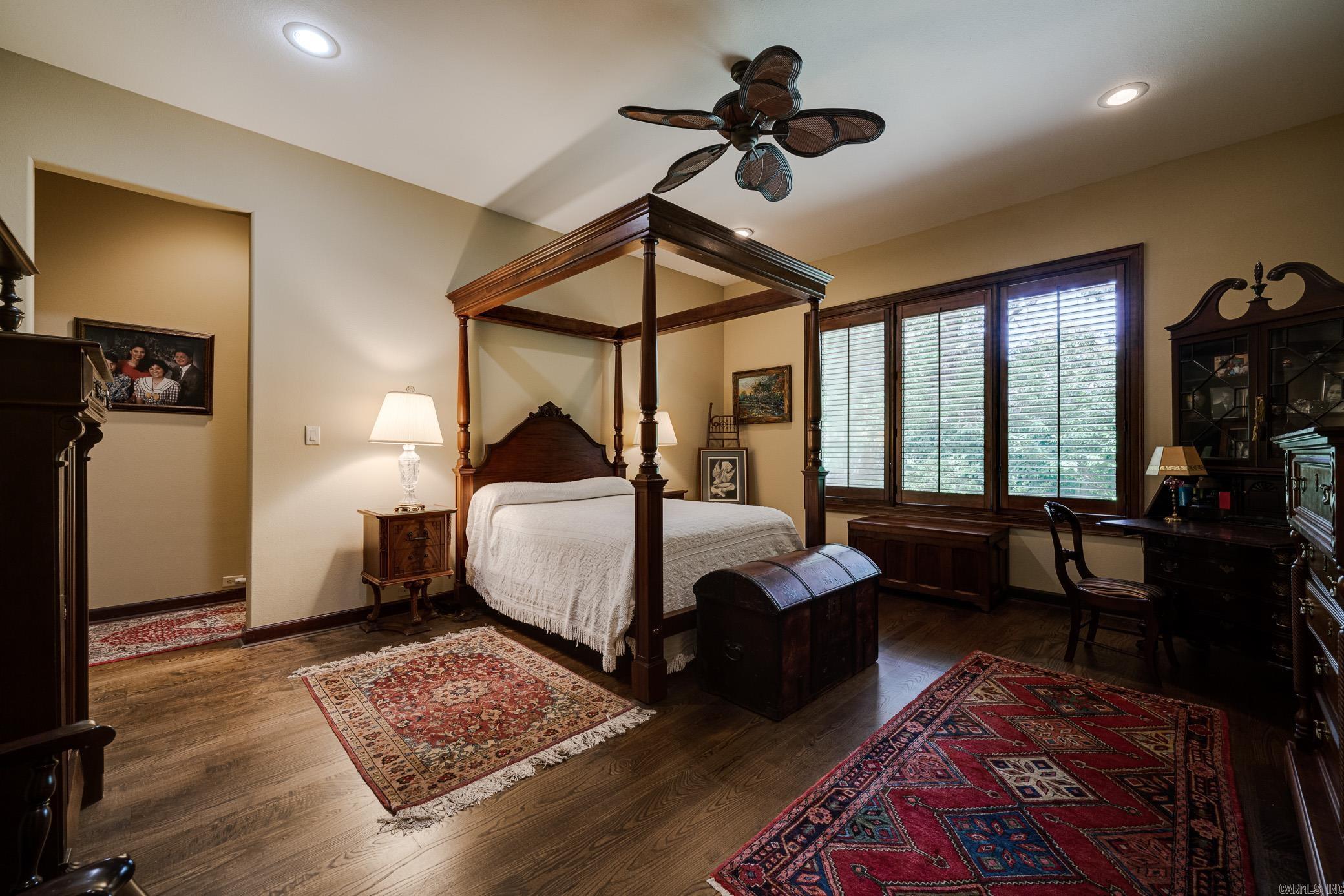 880 Acadian Point Drive