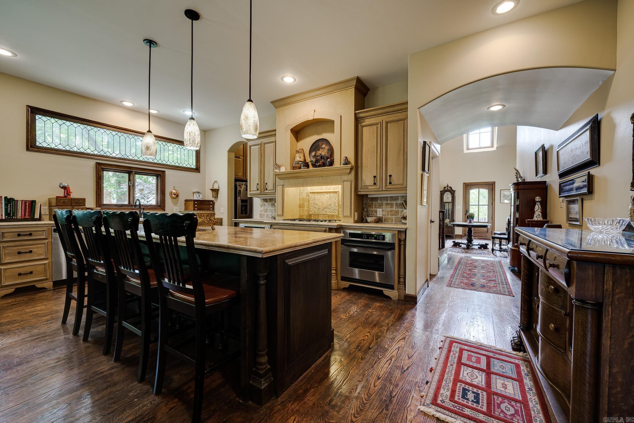 880 Acadian Point Drive