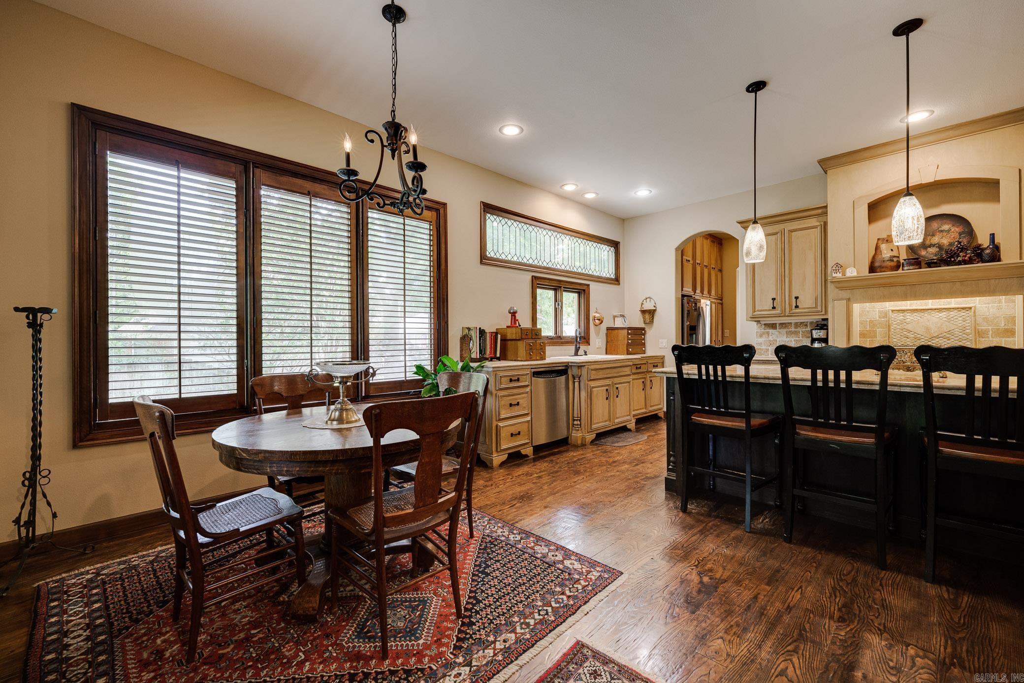 880 Acadian Point Drive