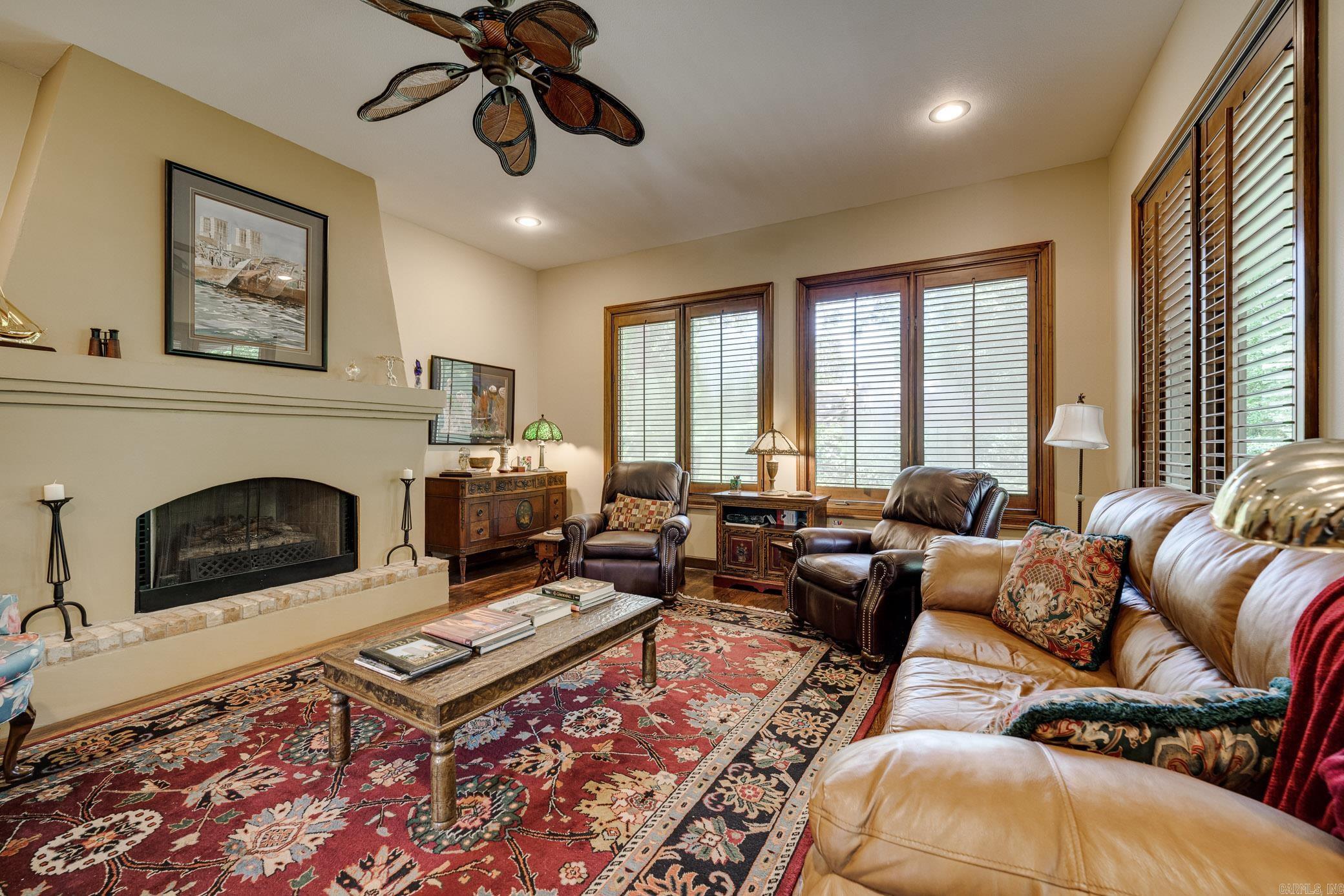 880 Acadian Point Drive