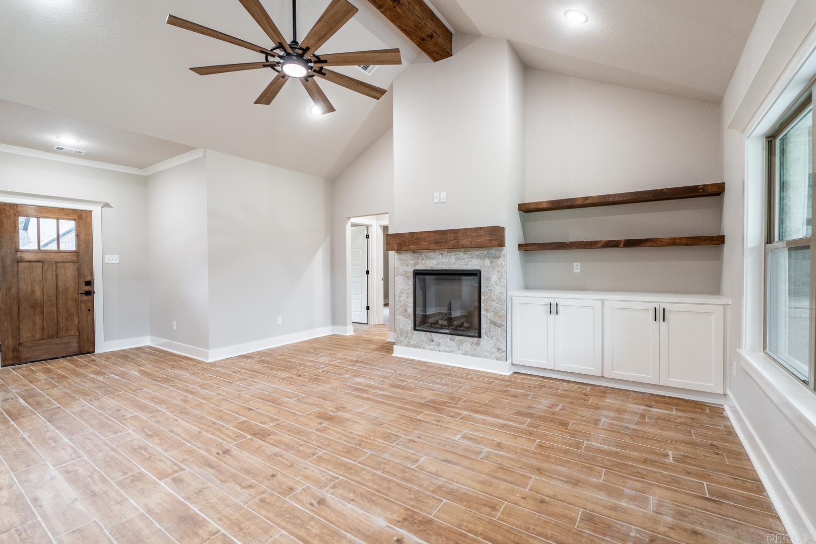 206 Heather Loop