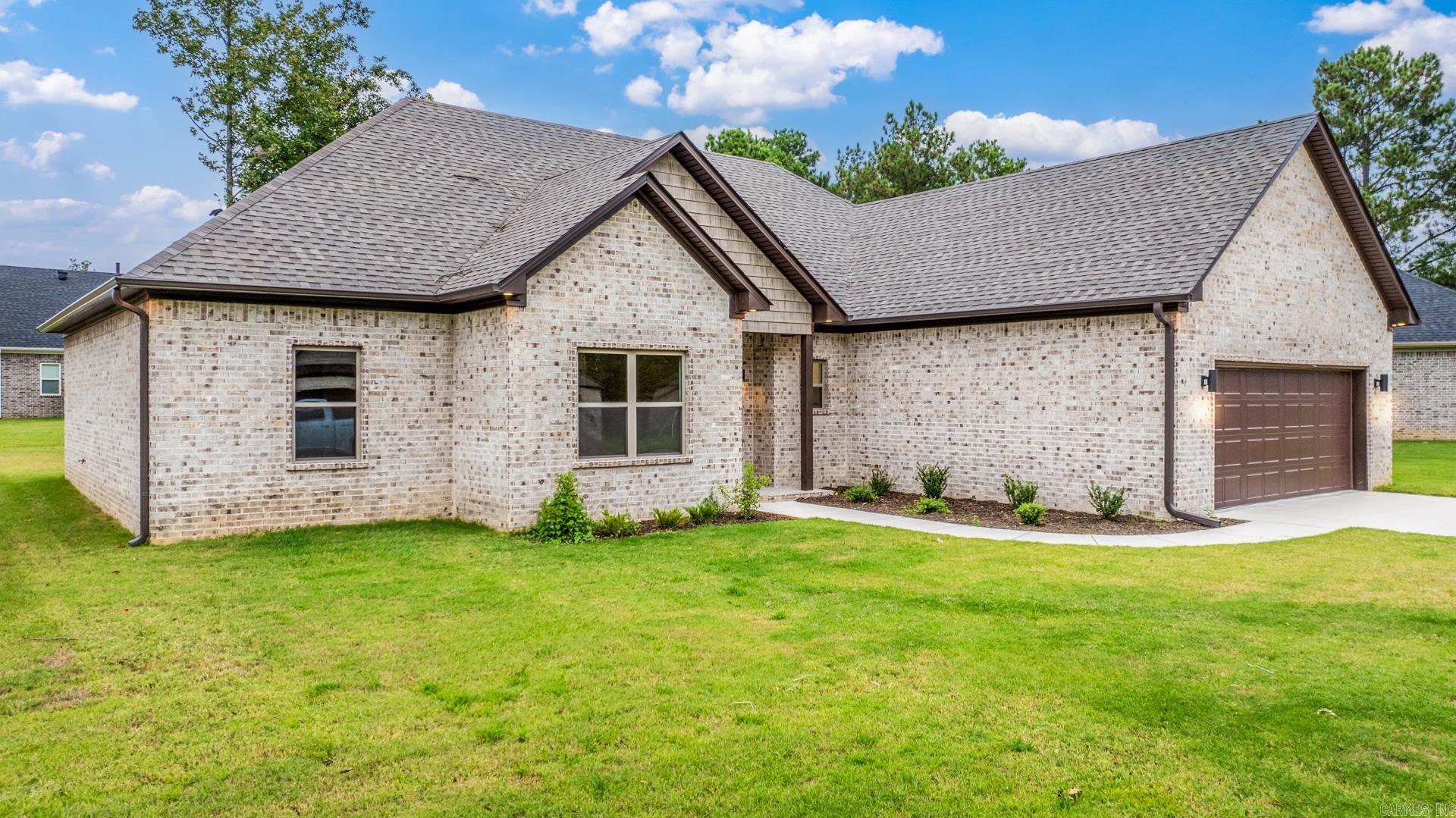 206 Heather Loop