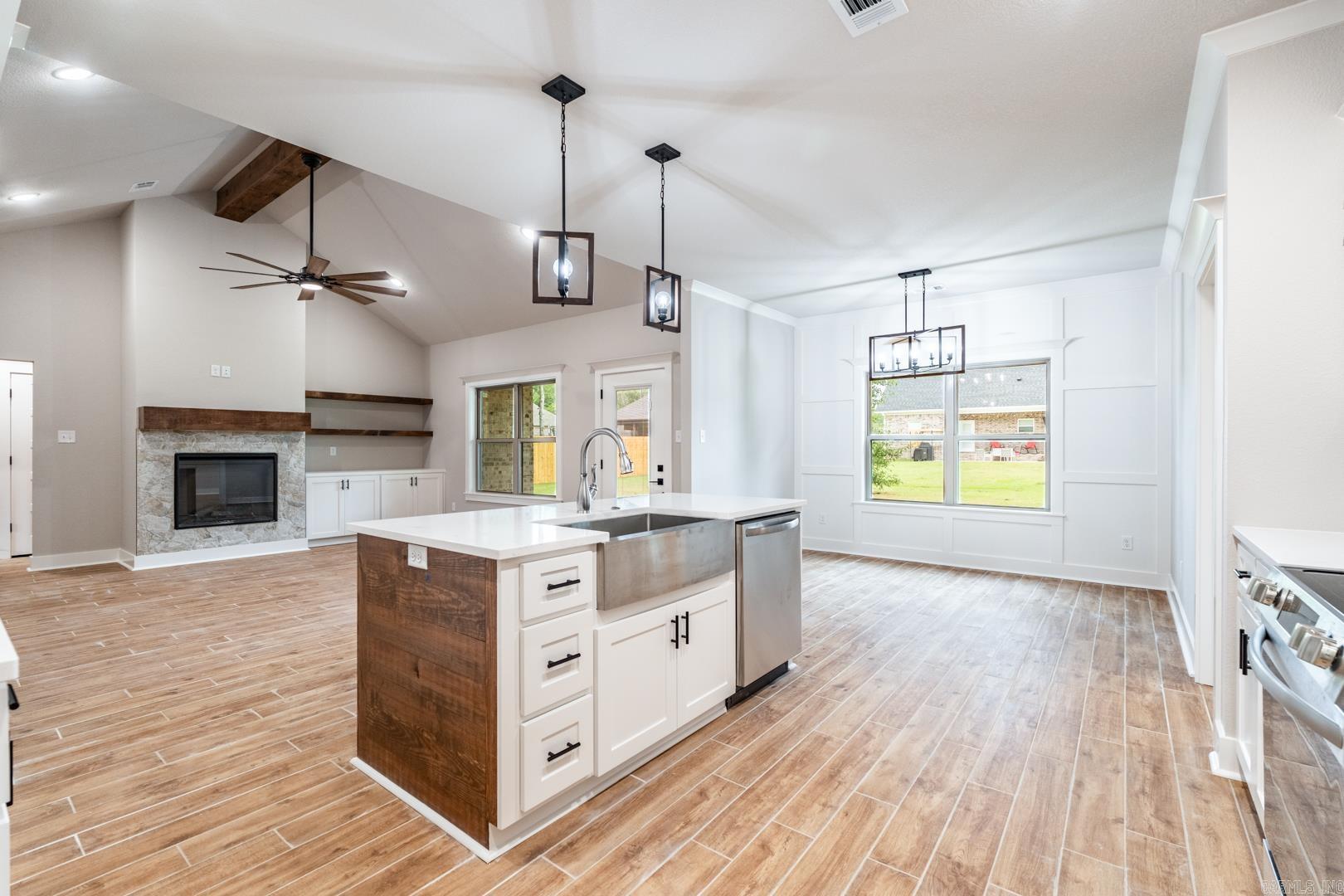 206 Heather Loop