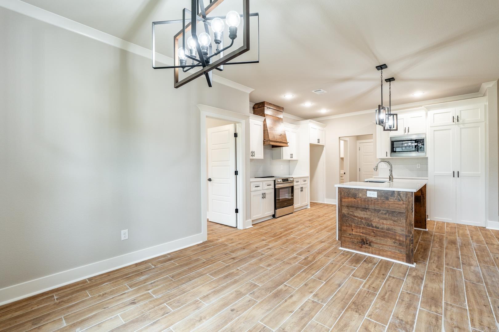 206 Heather Loop