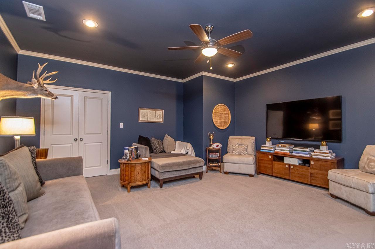 6113 Pierce Manse Loop