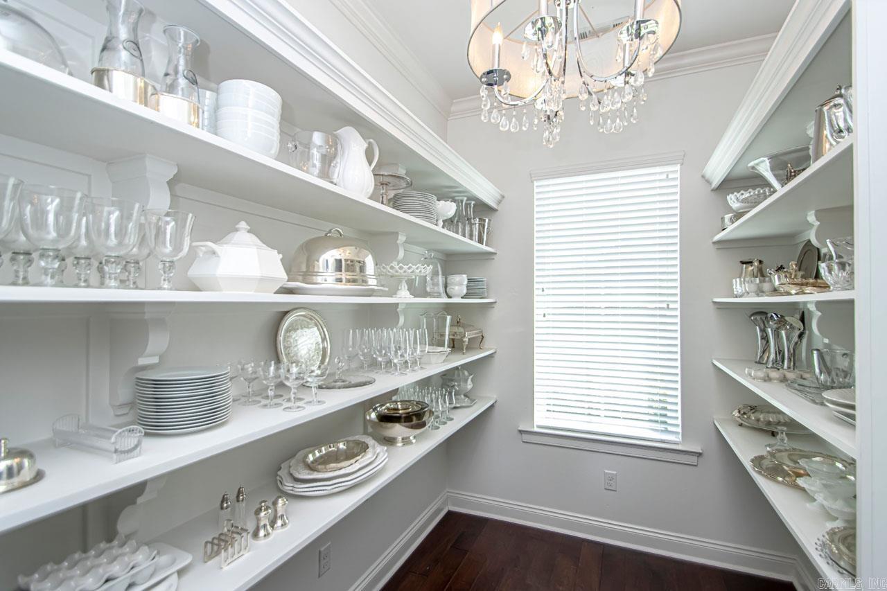 6113 Pierce Manse Loop