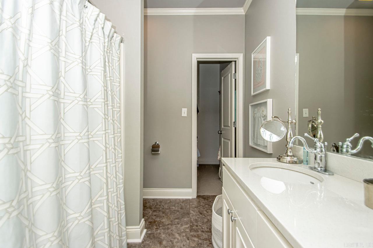 6113 Pierce Manse Loop