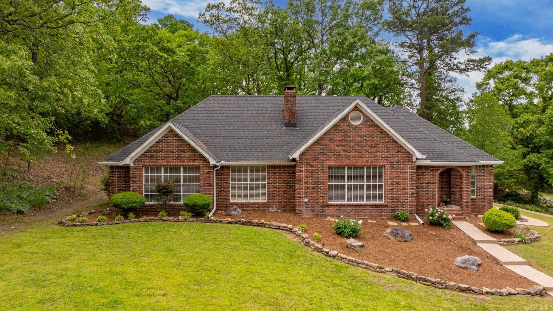 14 Norfork Drive
