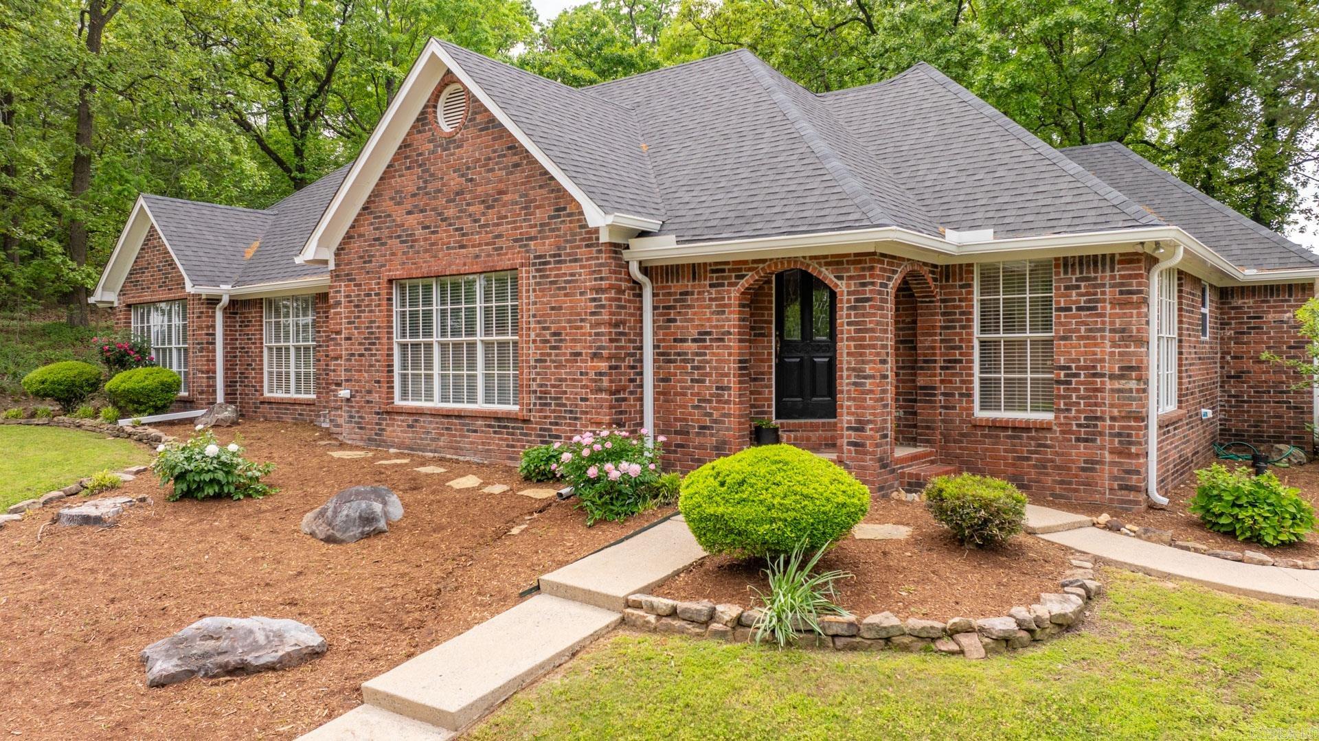 14 Norfork Drive