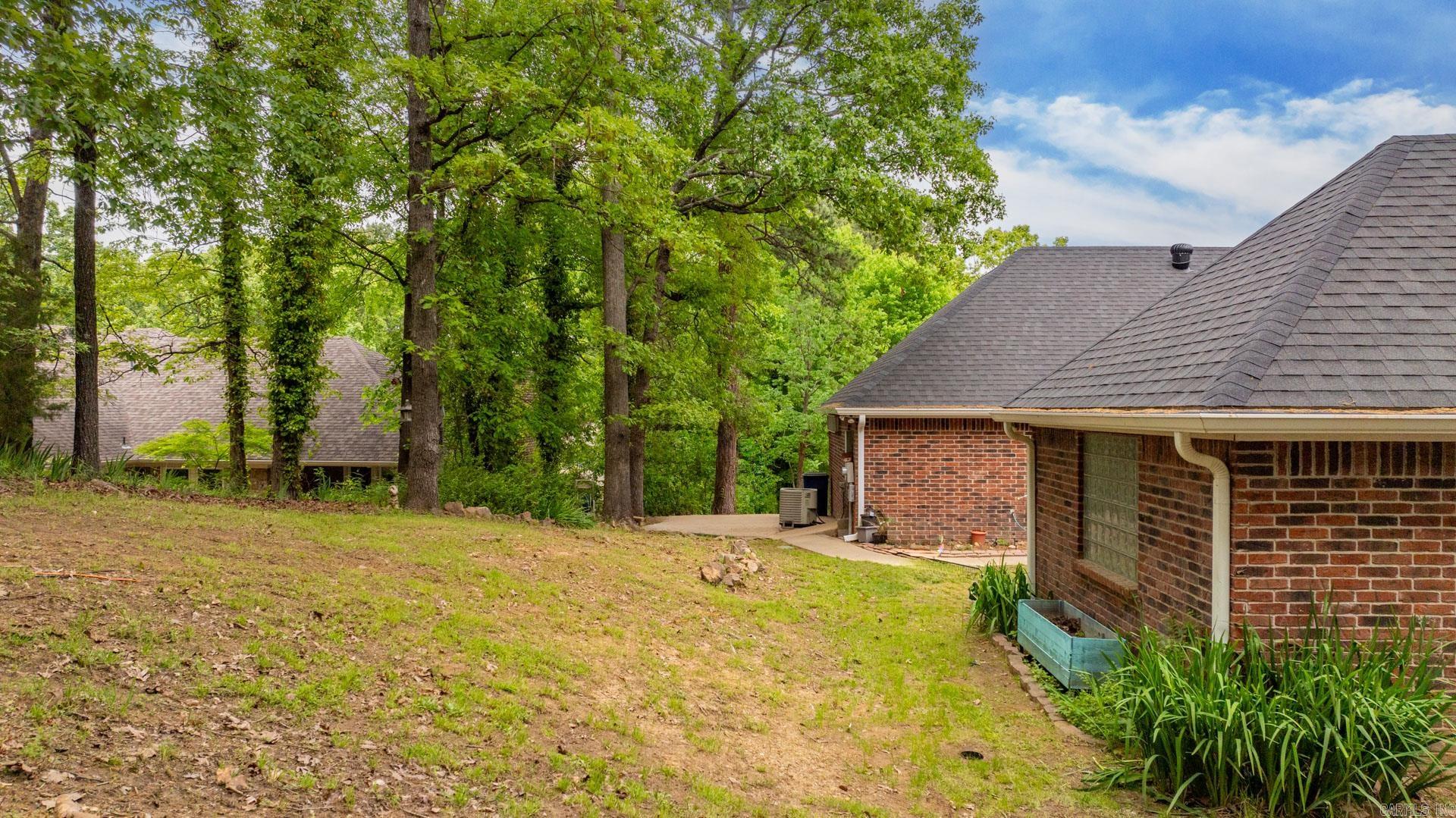 14 Norfork Drive