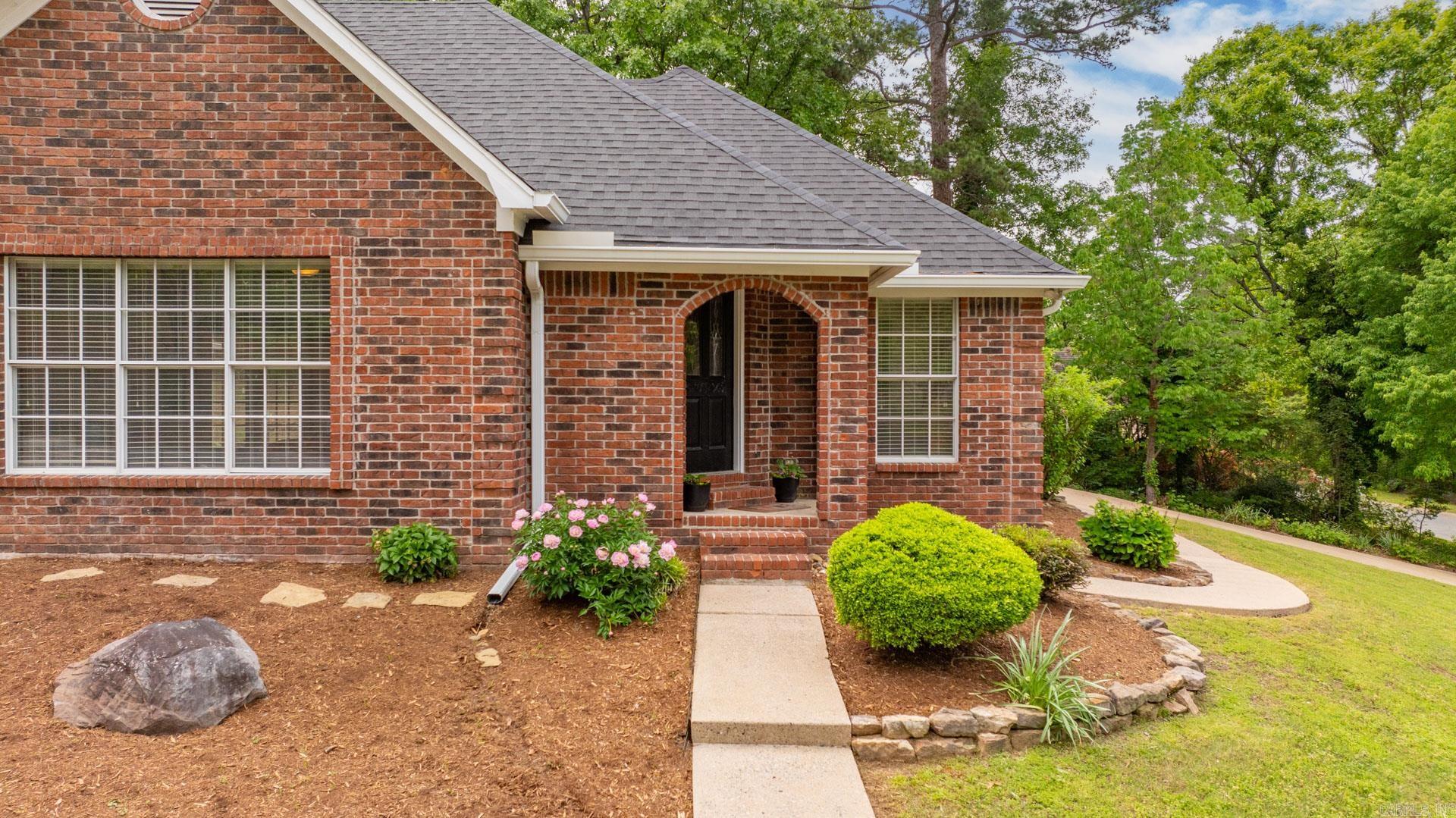 14 Norfork Drive