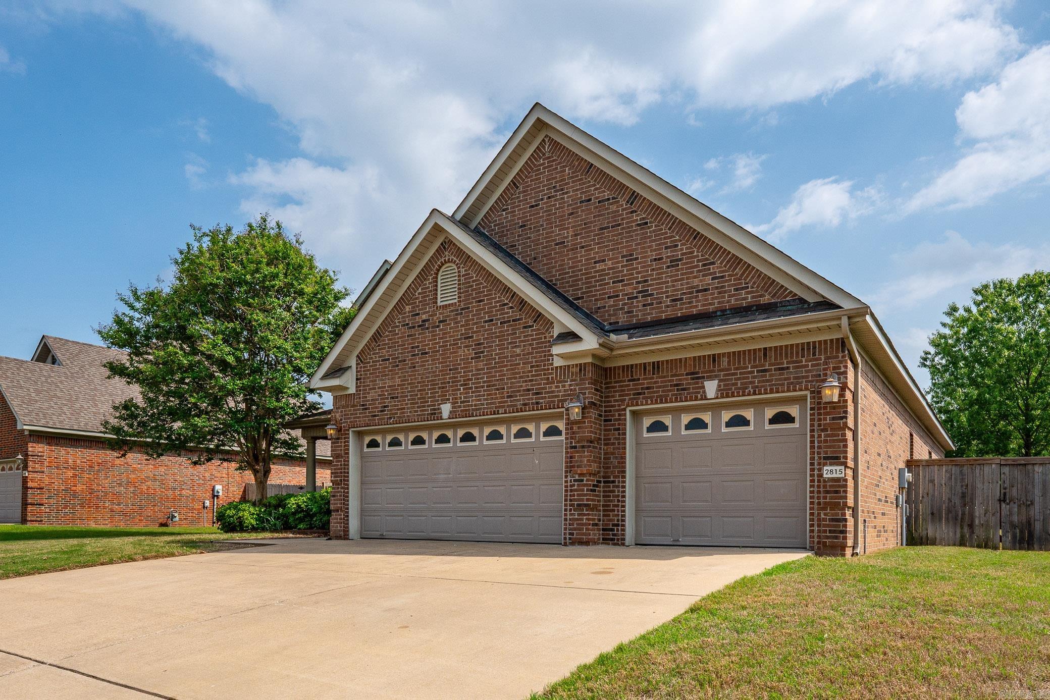 2815 Driftwood Street