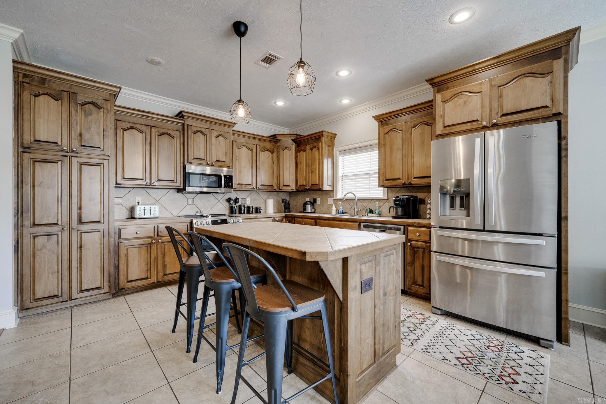 2815 Driftwood Street