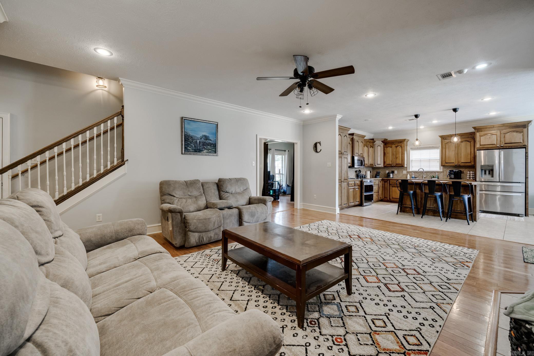 2815 Driftwood Street