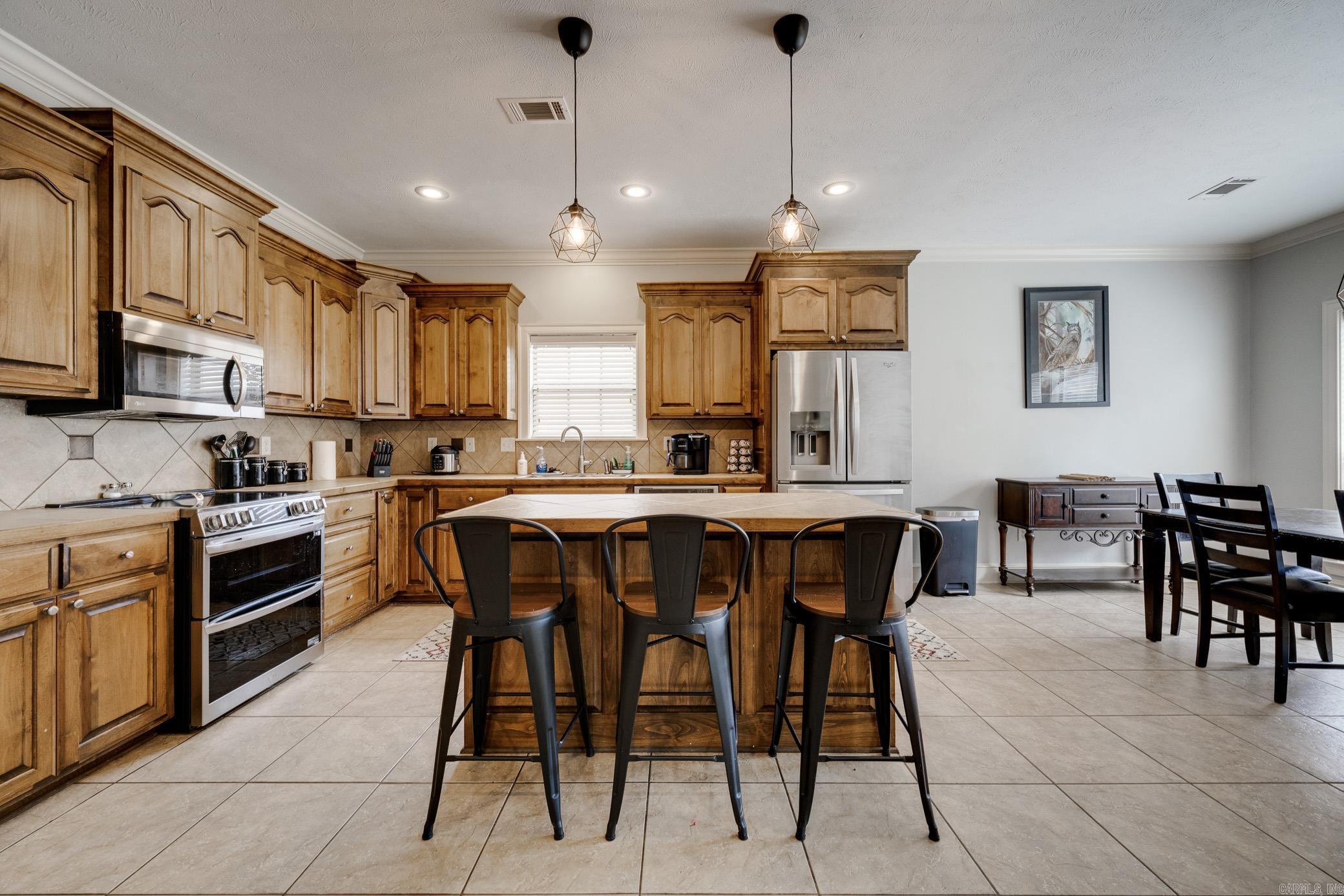 2815 Driftwood Street