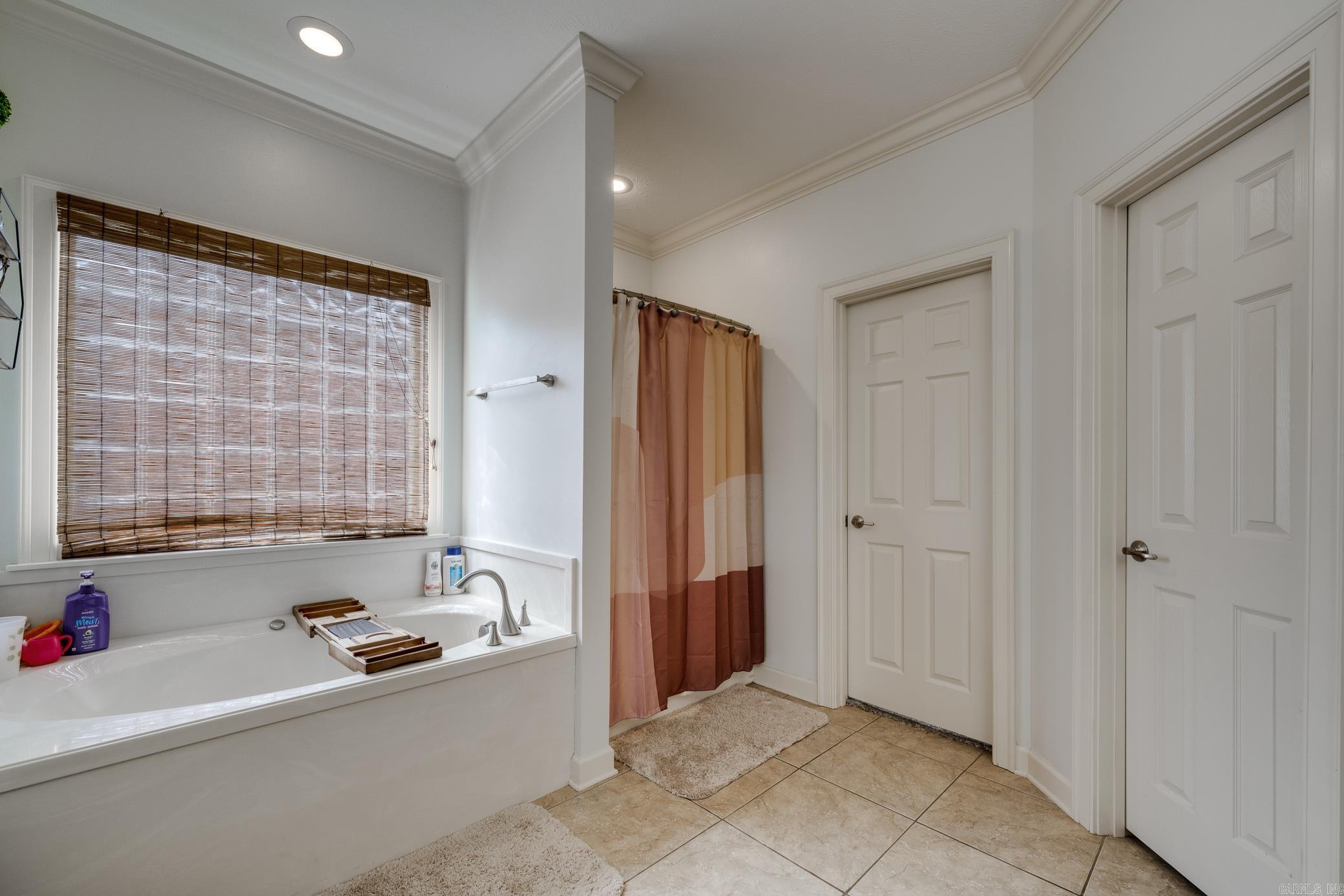 2815 Driftwood Street