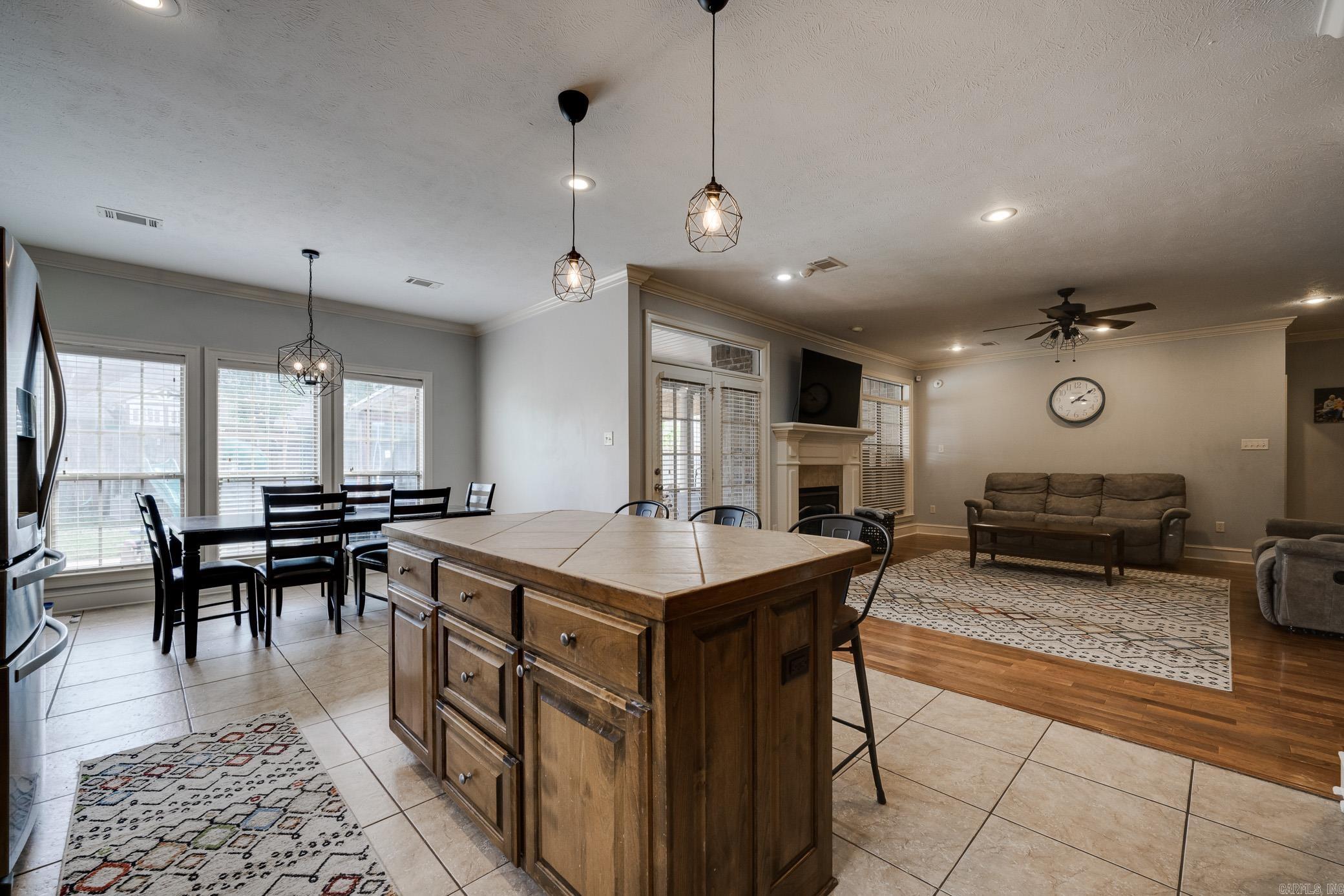 2815 Driftwood Street