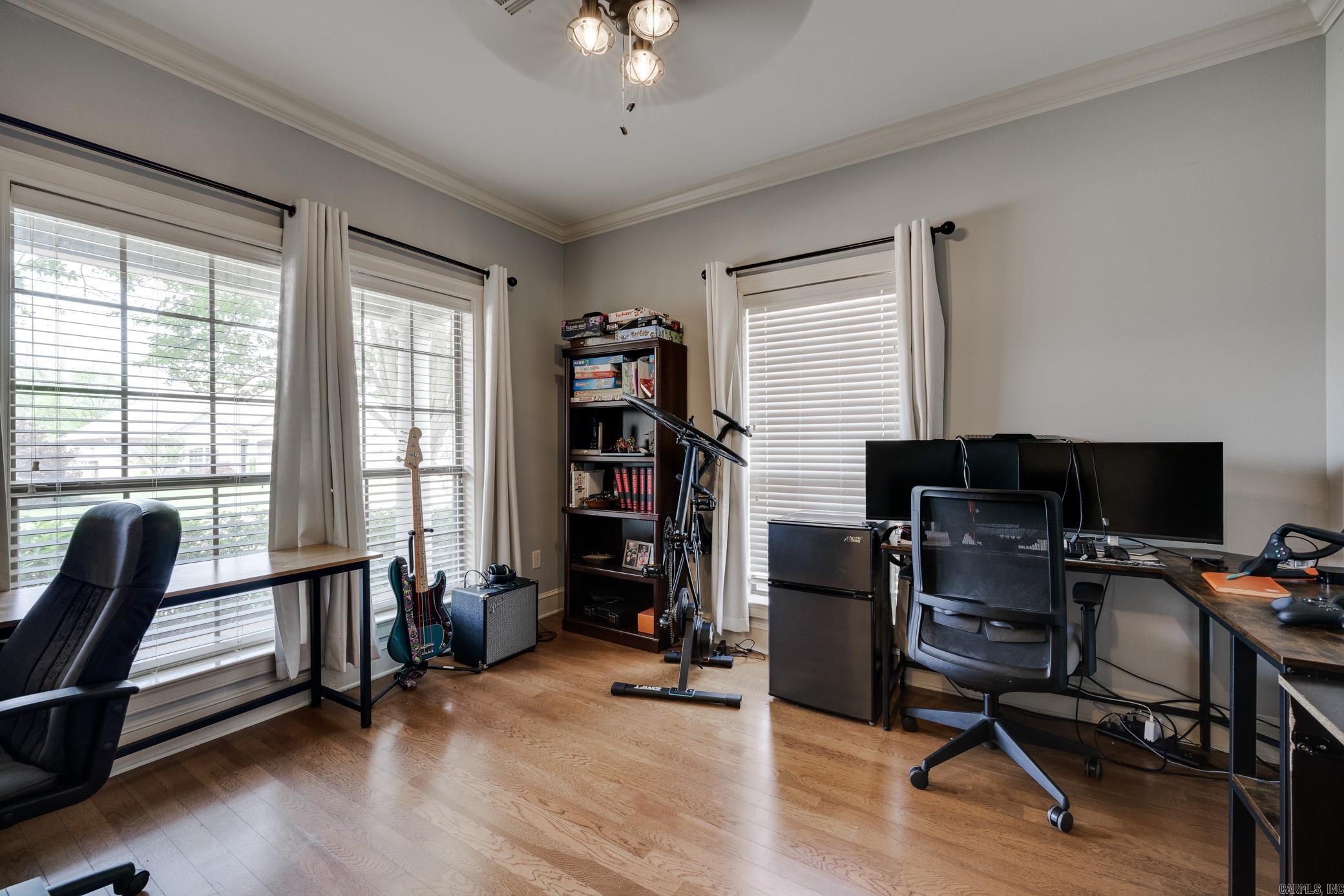 2815 Driftwood Street