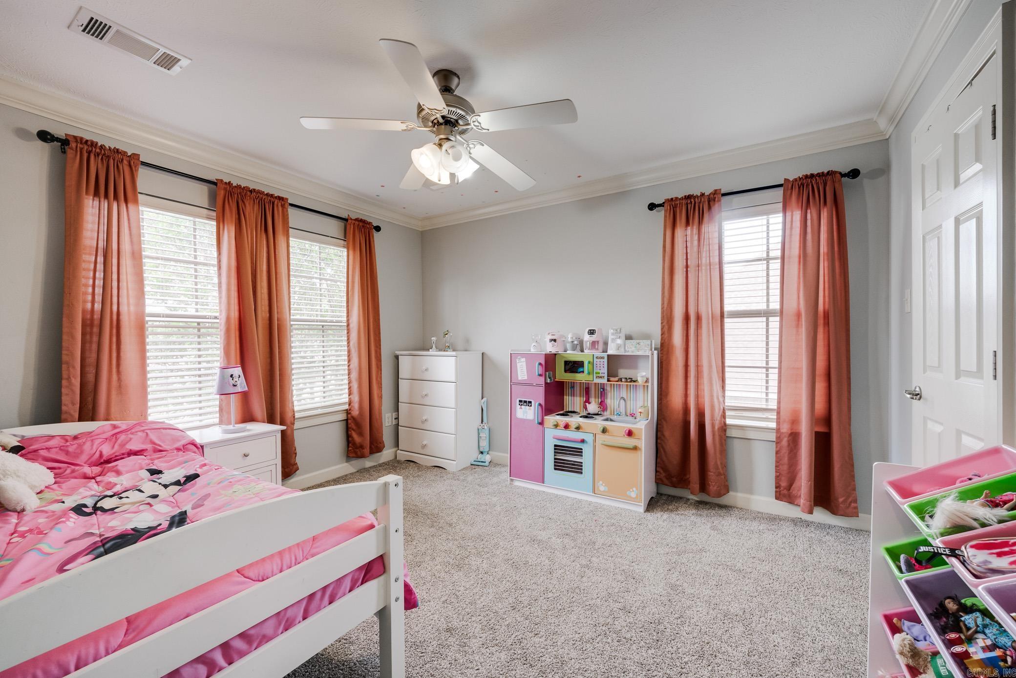 2815 Driftwood Street