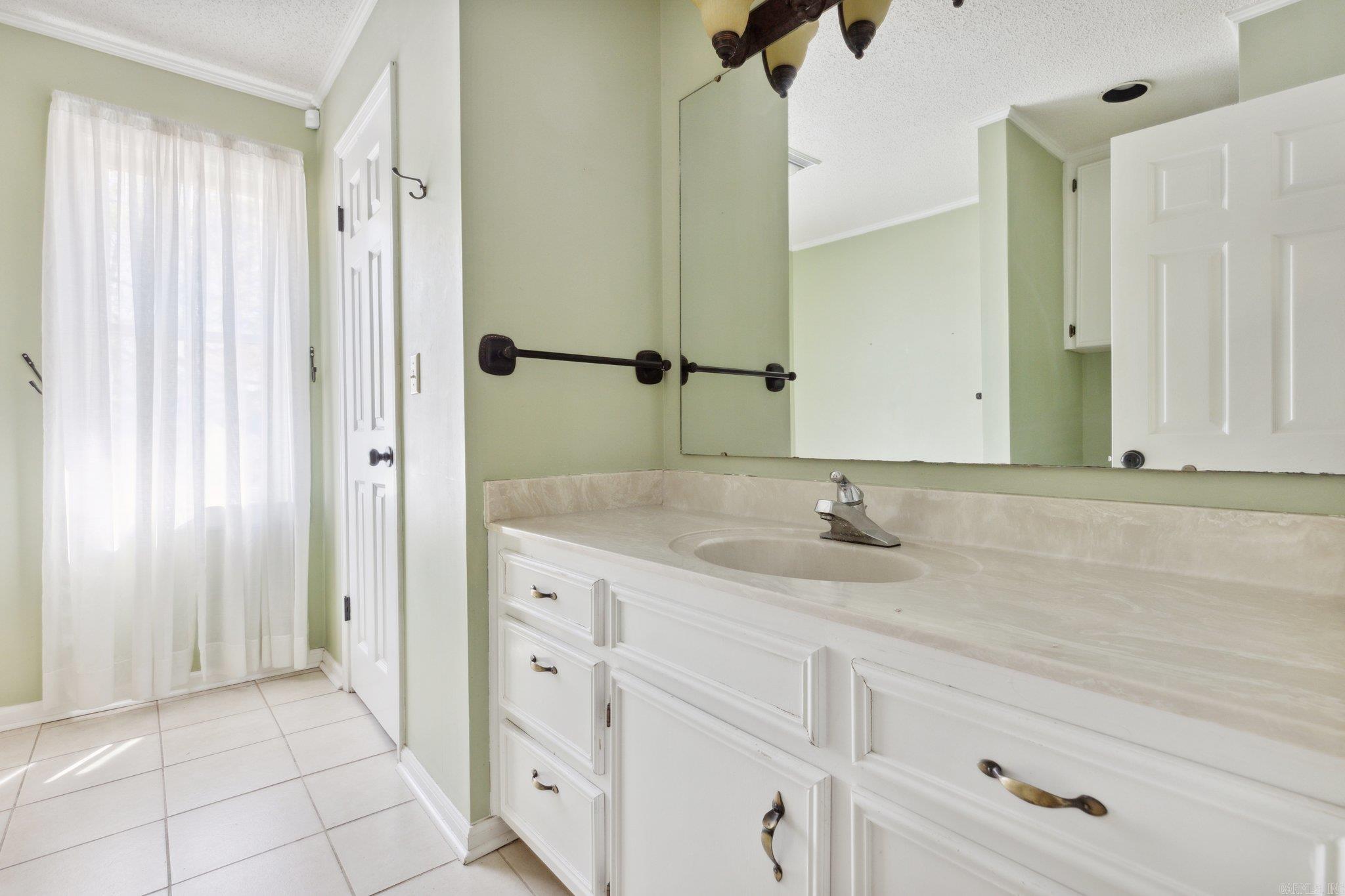 12515 Saint Charles Boulevard