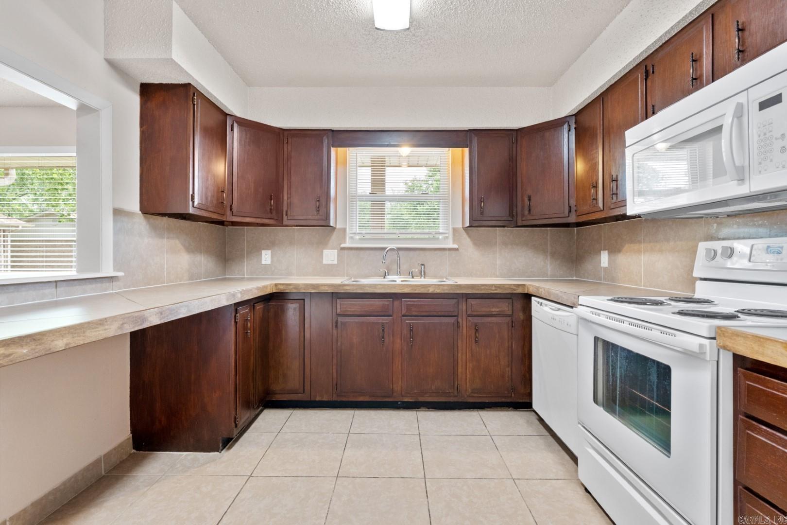 160 Cooper Street, Unit D-15
