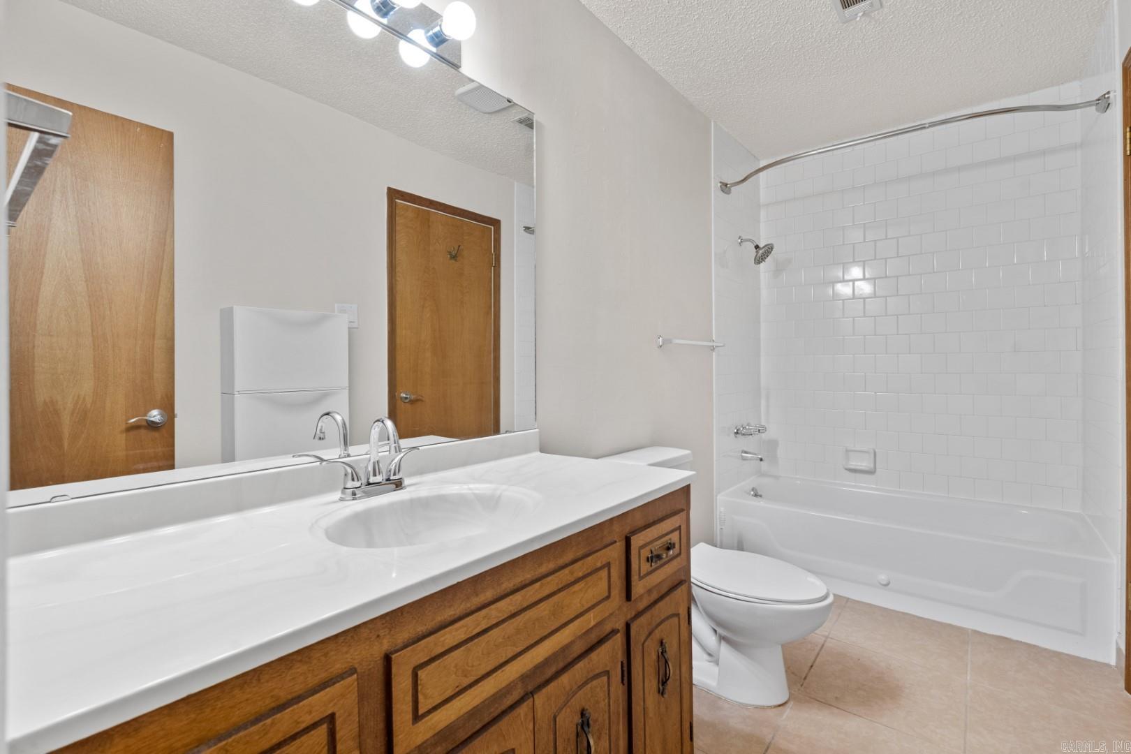 160 Cooper Street, Unit D-15