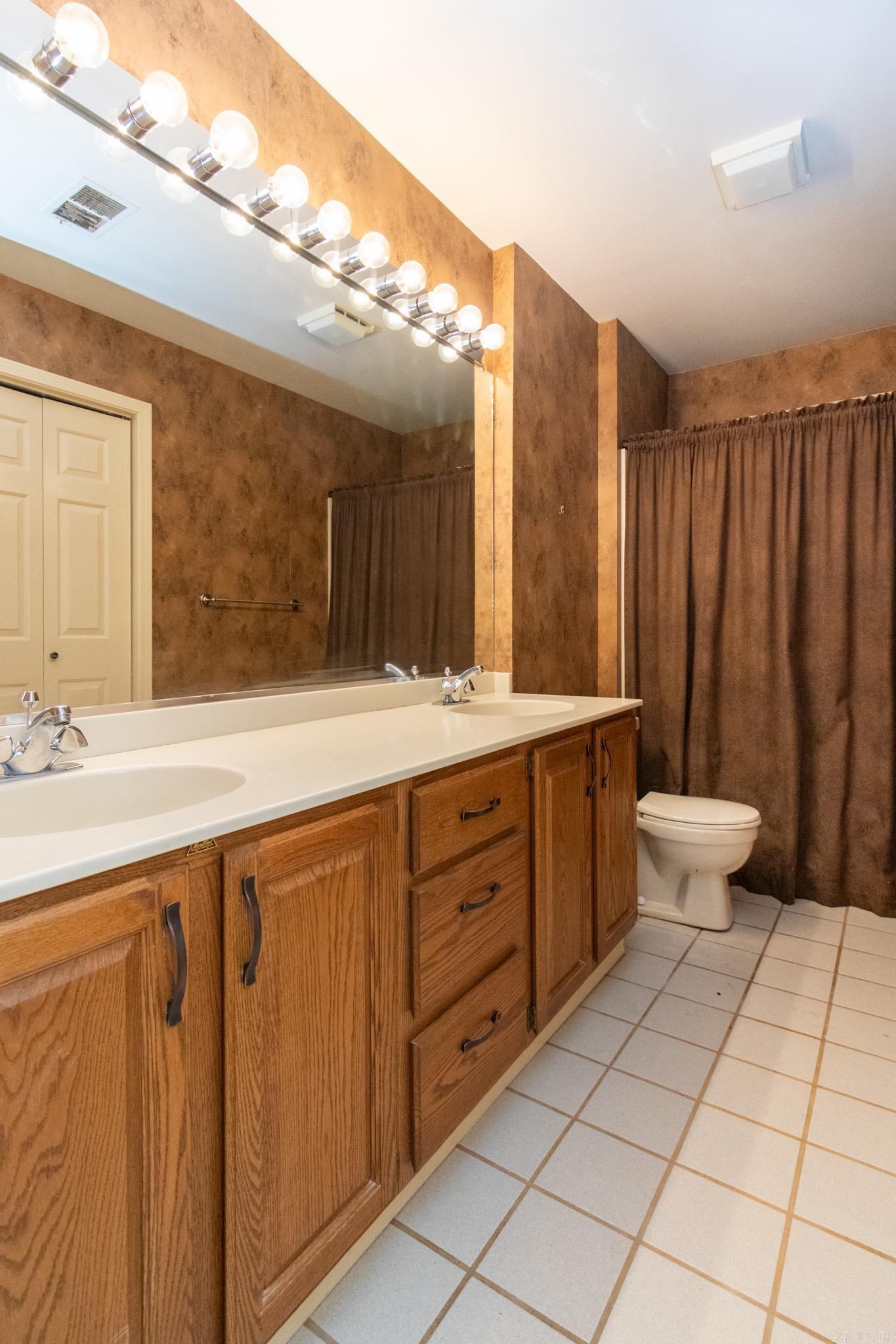 2308 Stonebridge Drive