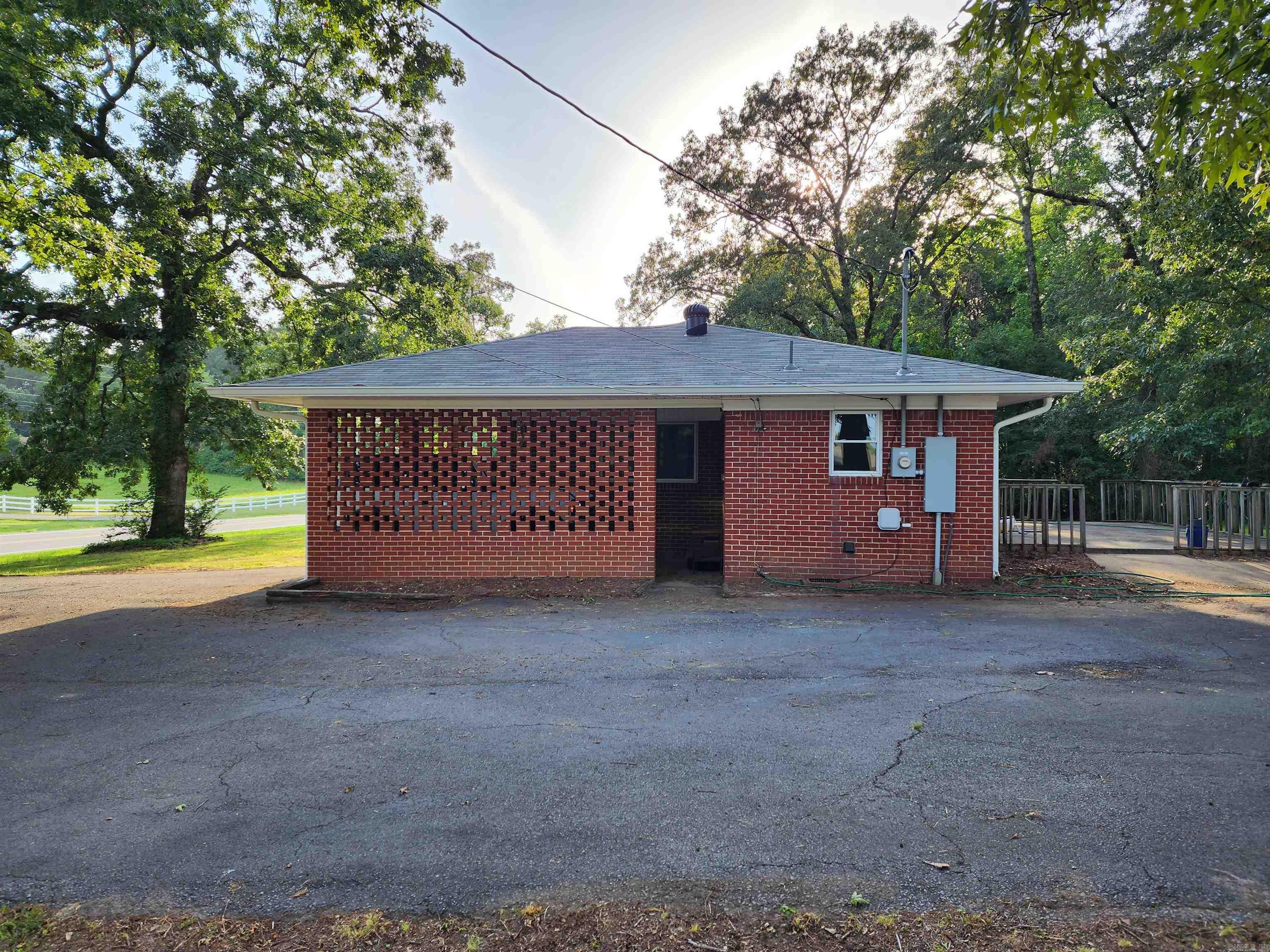 2950 Highway 38