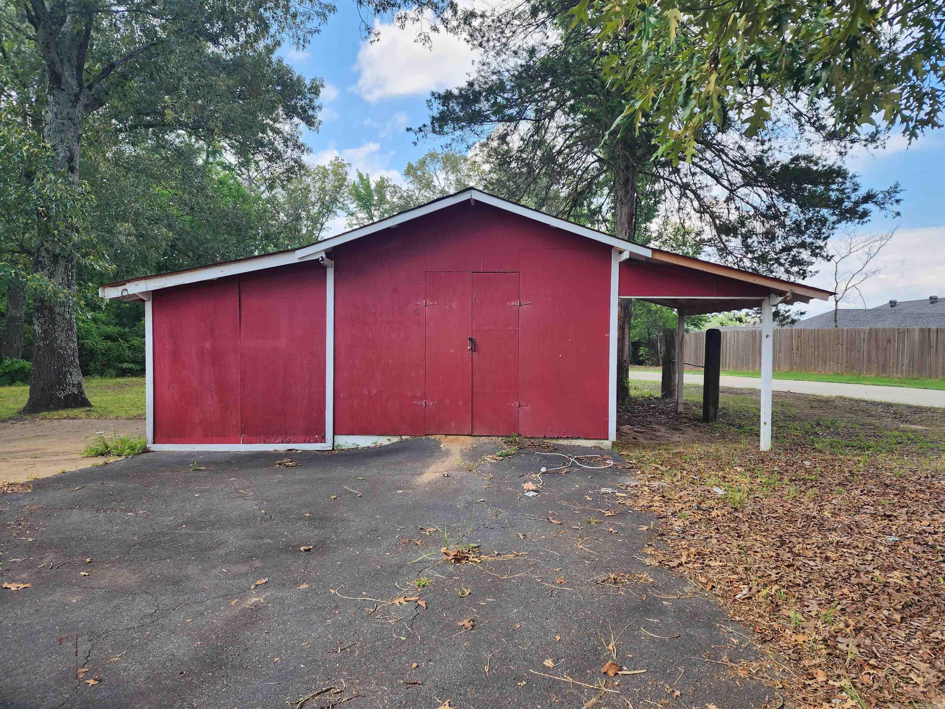 2950 Highway 38