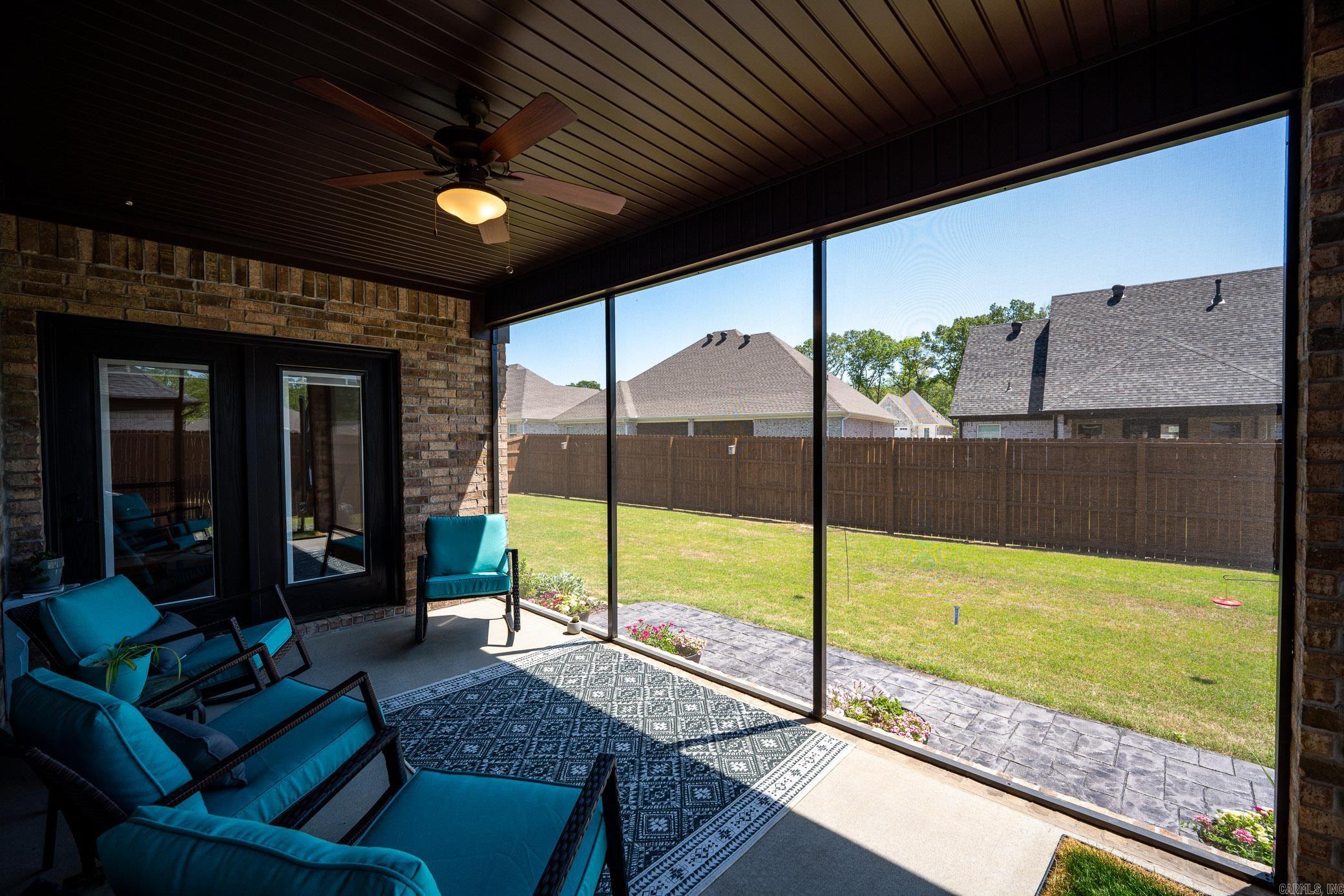 9873 Oak Forest Lane