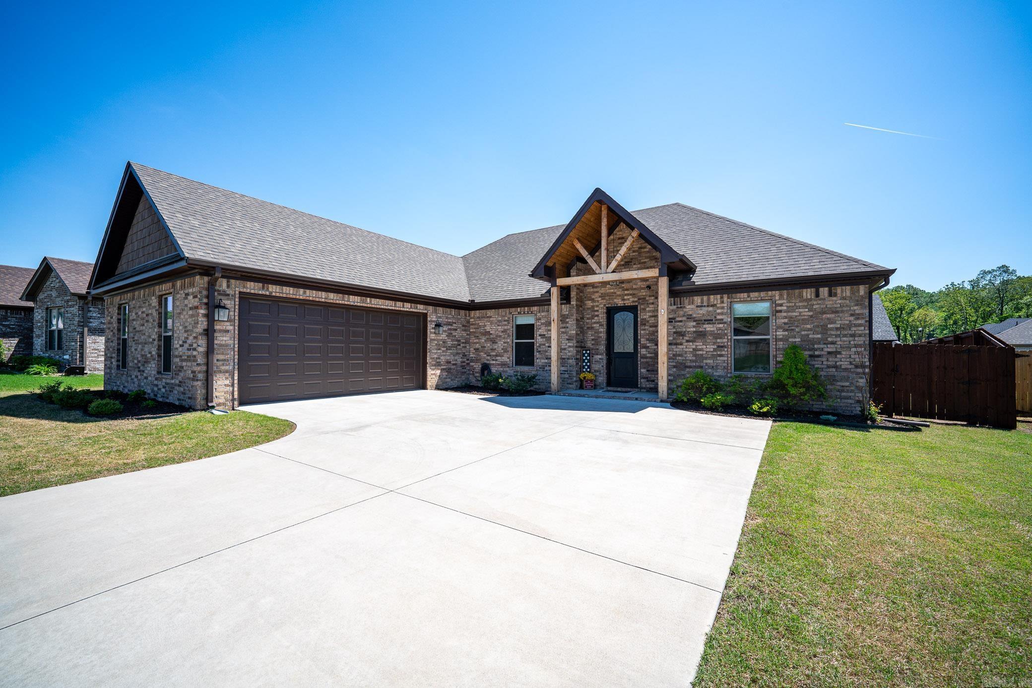 9873 Oak Forest Lane