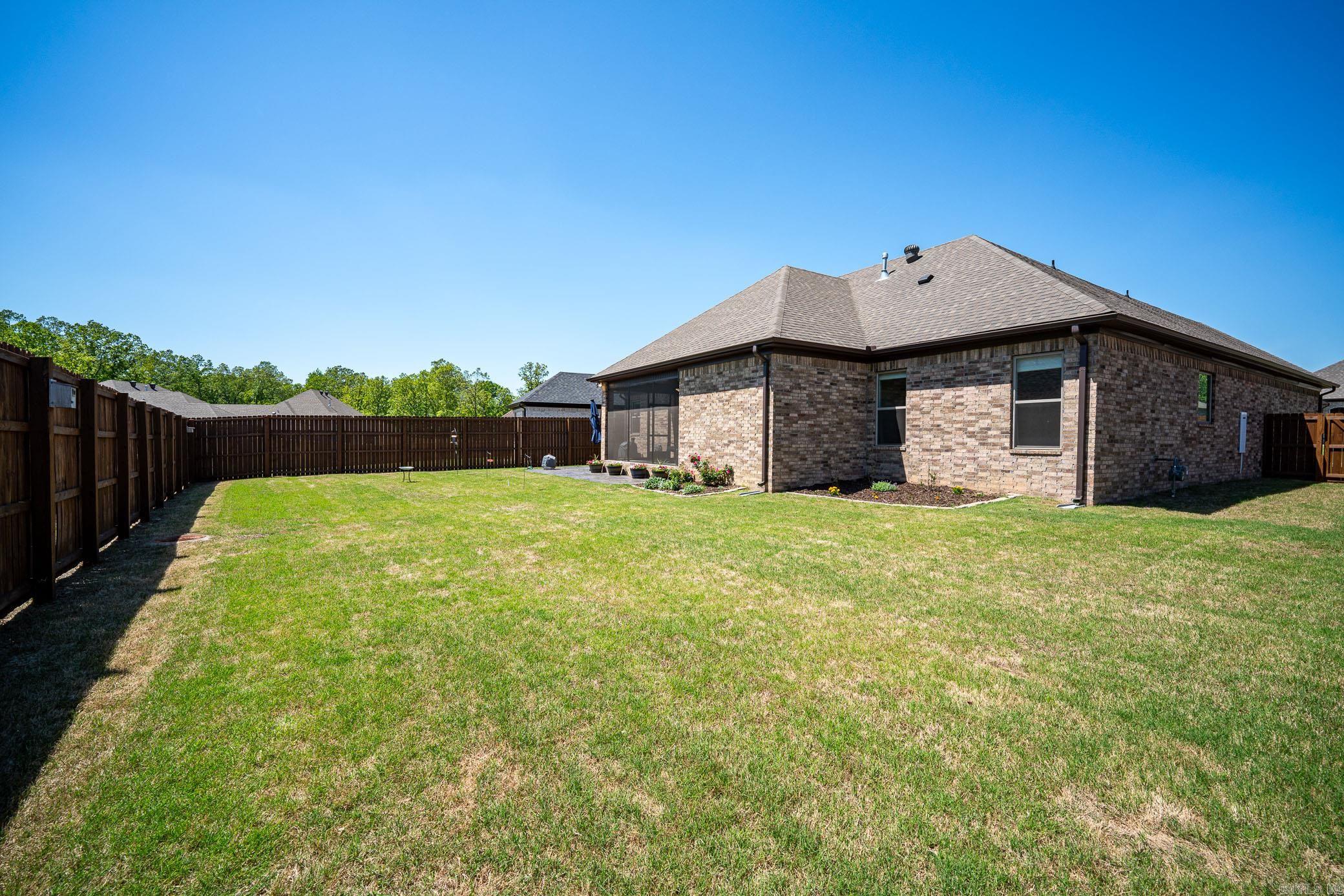 9873 Oak Forest Lane