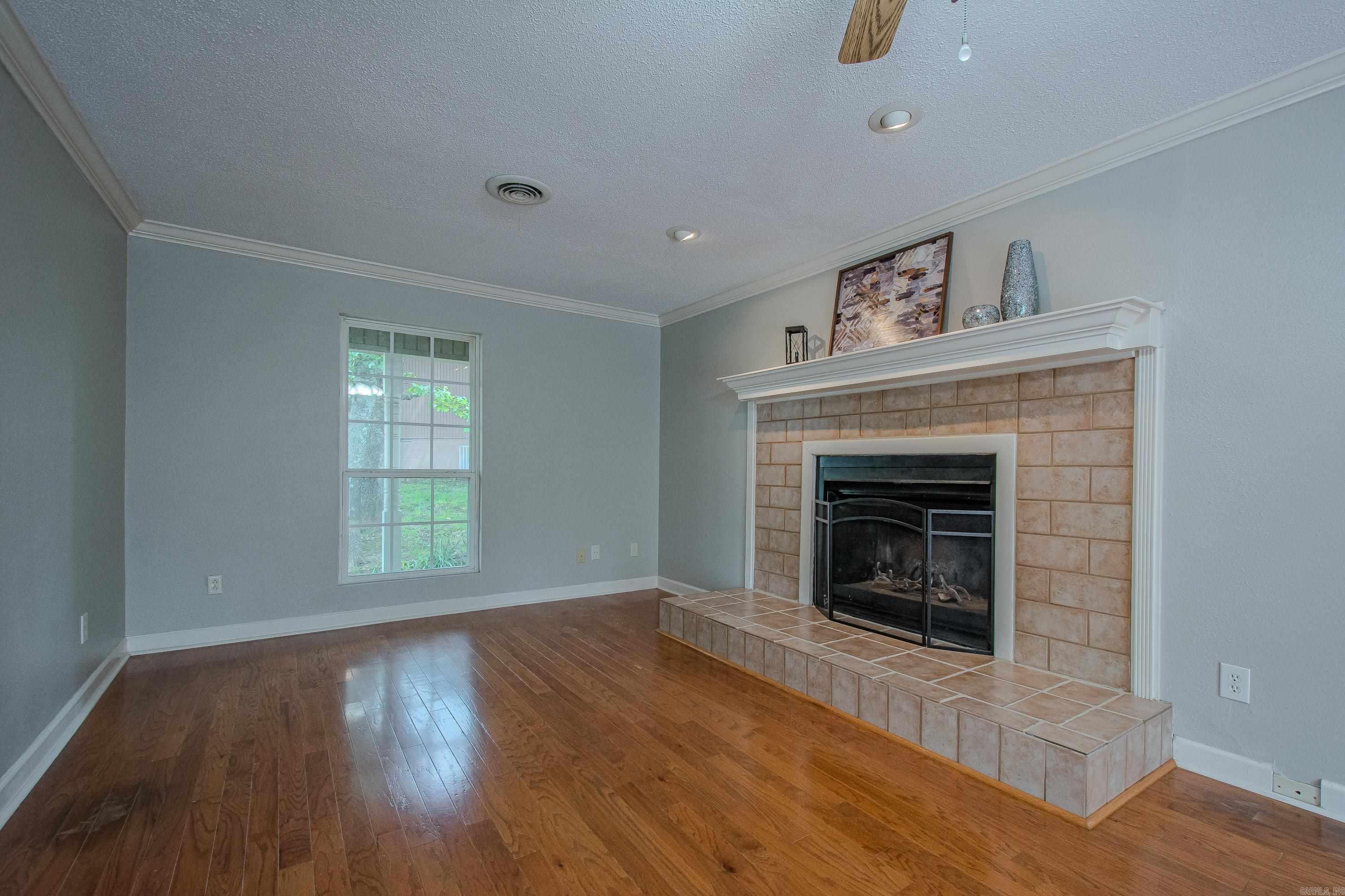 16 Leisurewood Ln