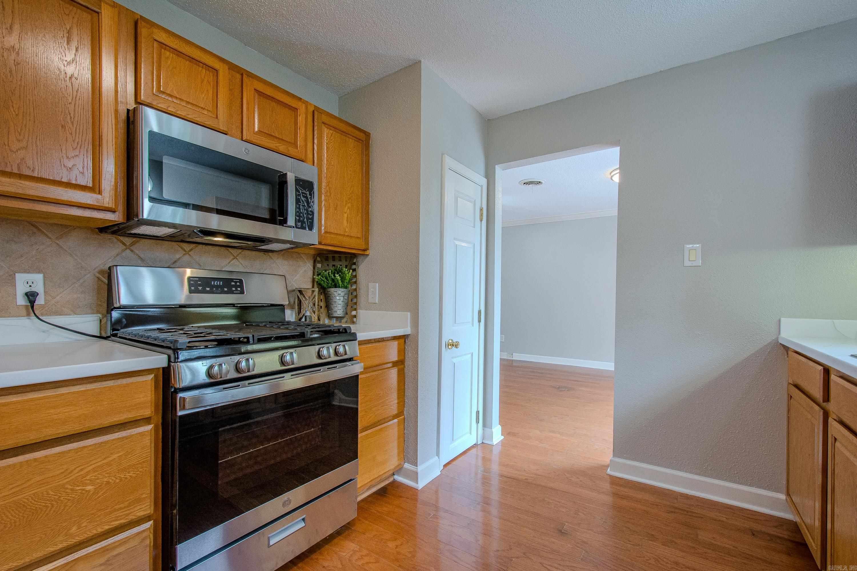 16 Leisurewood Ln