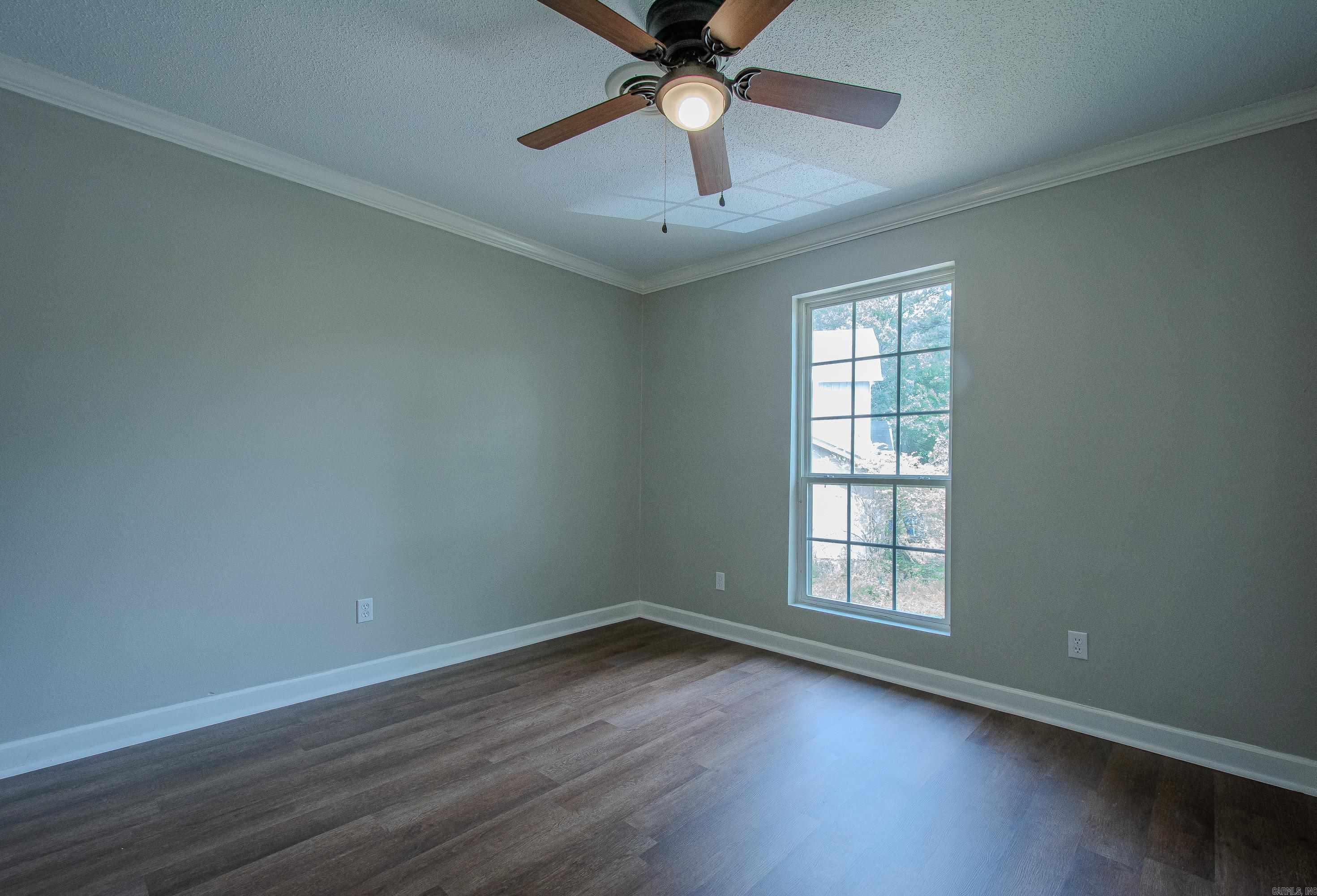 16 Leisurewood Ln