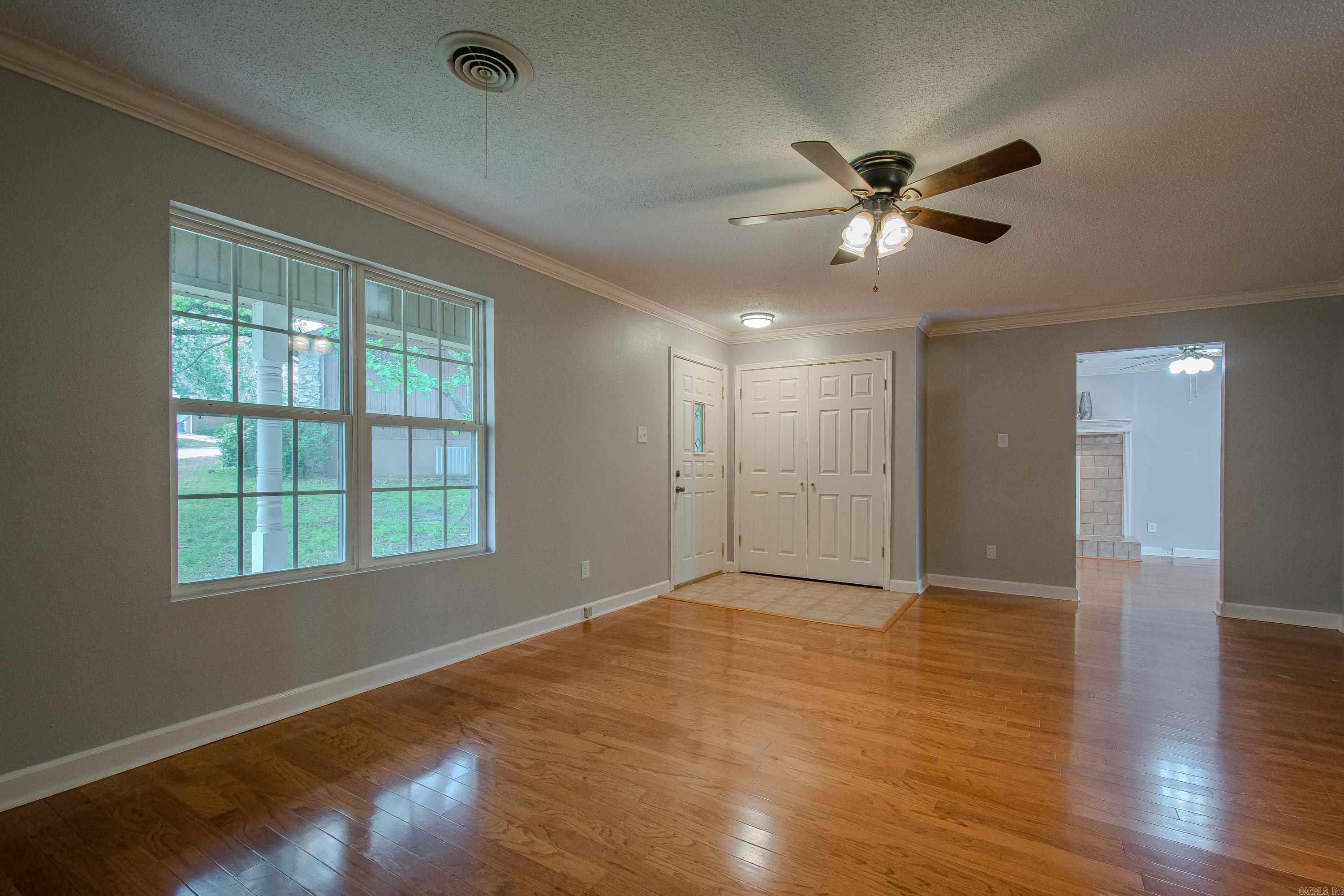 16 Leisurewood Ln