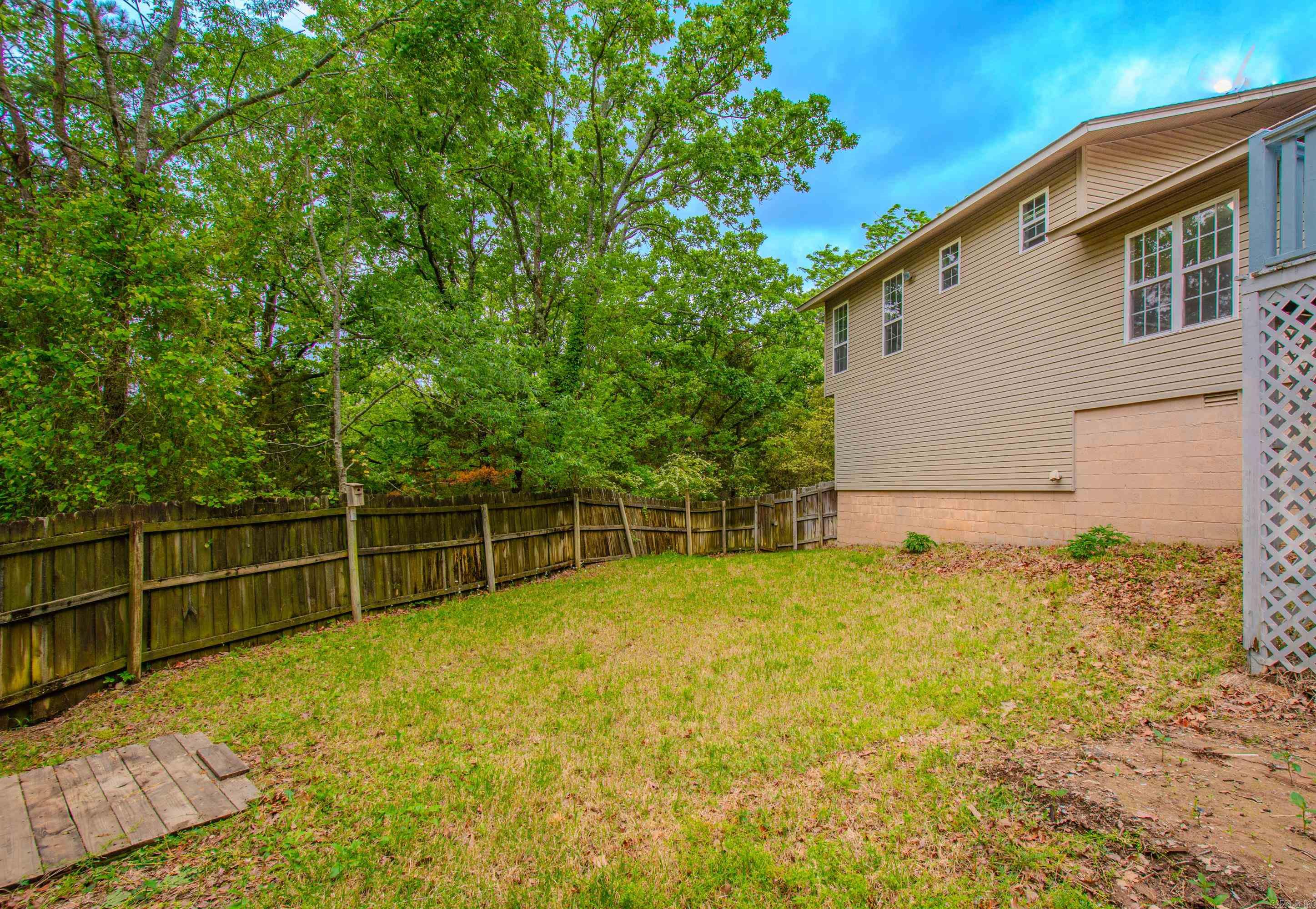 16 Leisurewood Ln