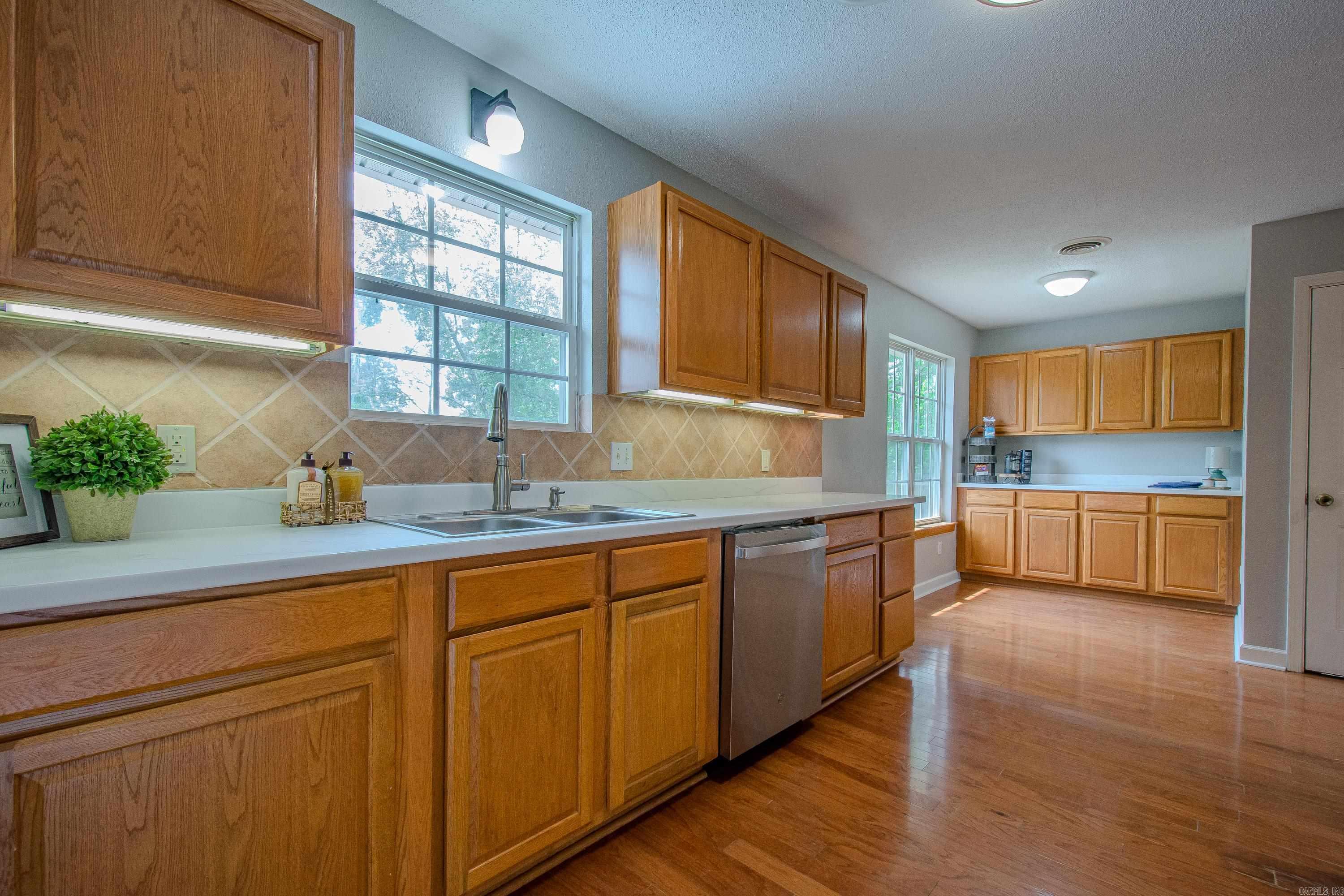 16 Leisurewood Ln