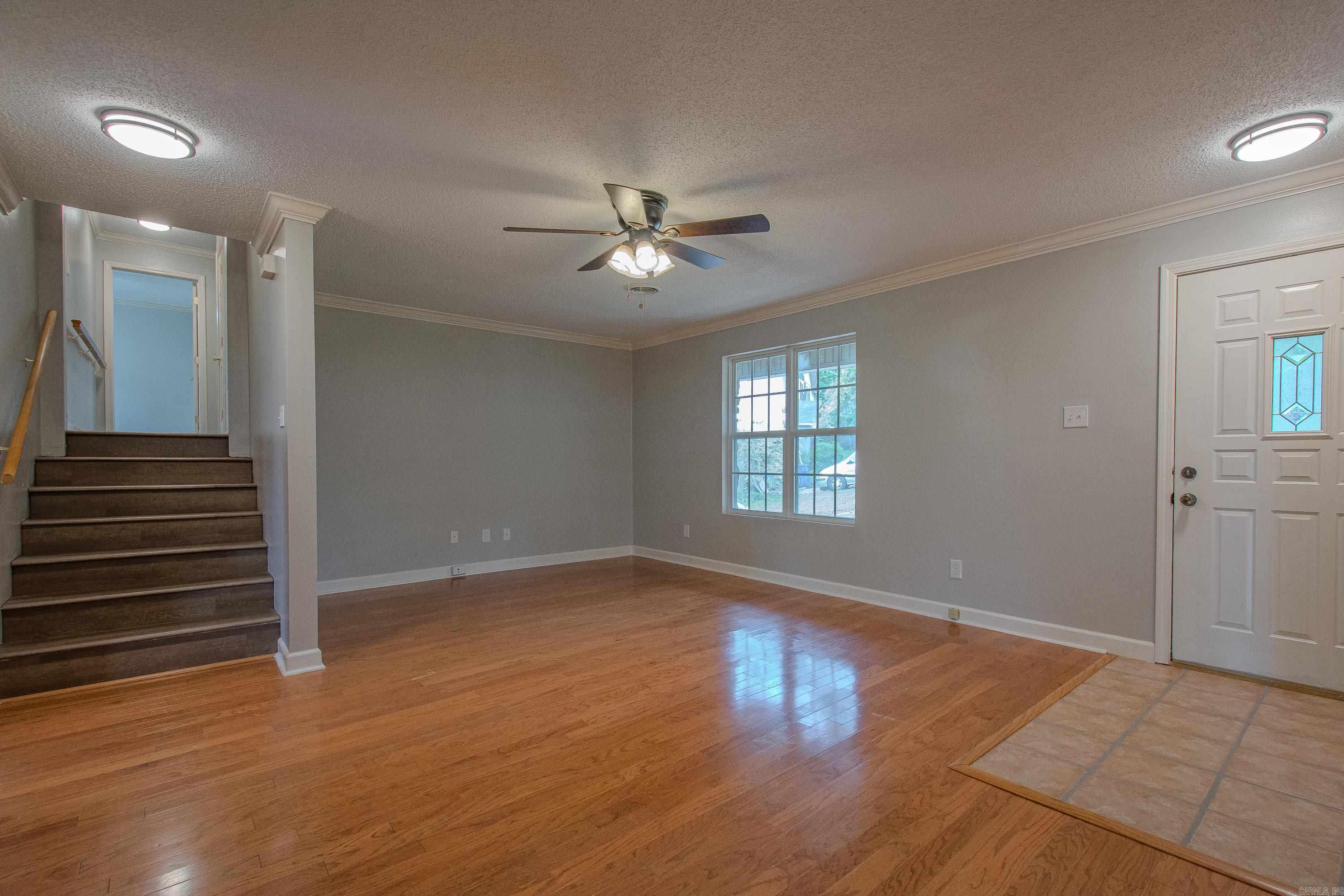 16 Leisurewood Ln