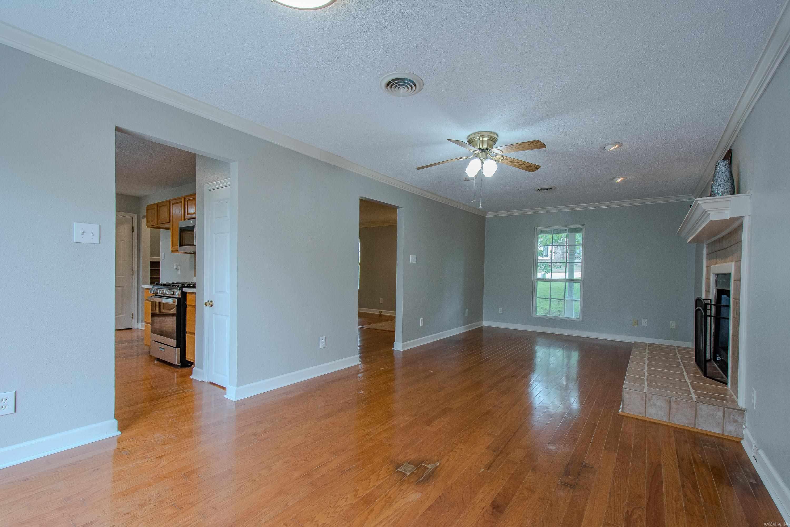 16 Leisurewood Ln