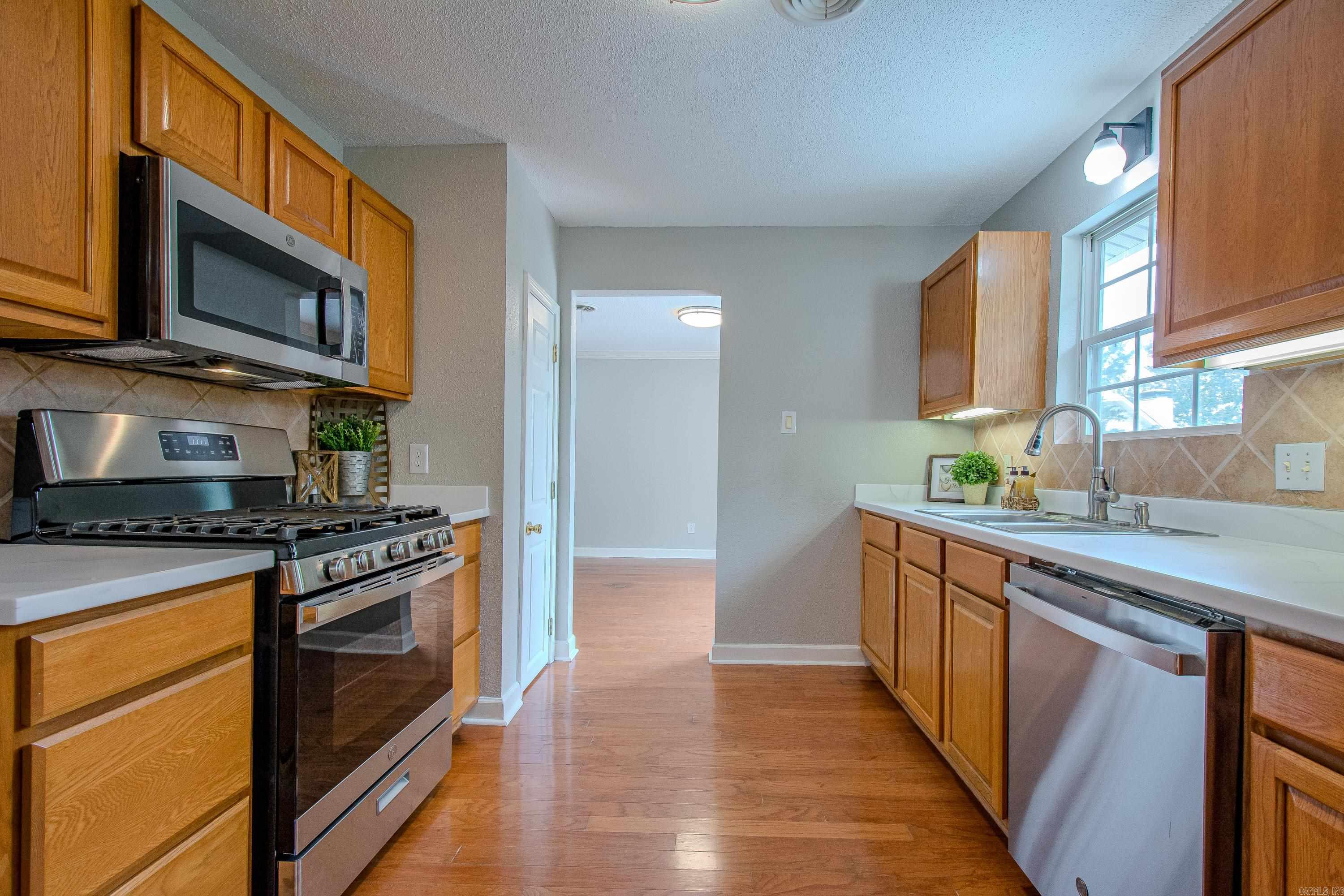 16 Leisurewood Ln