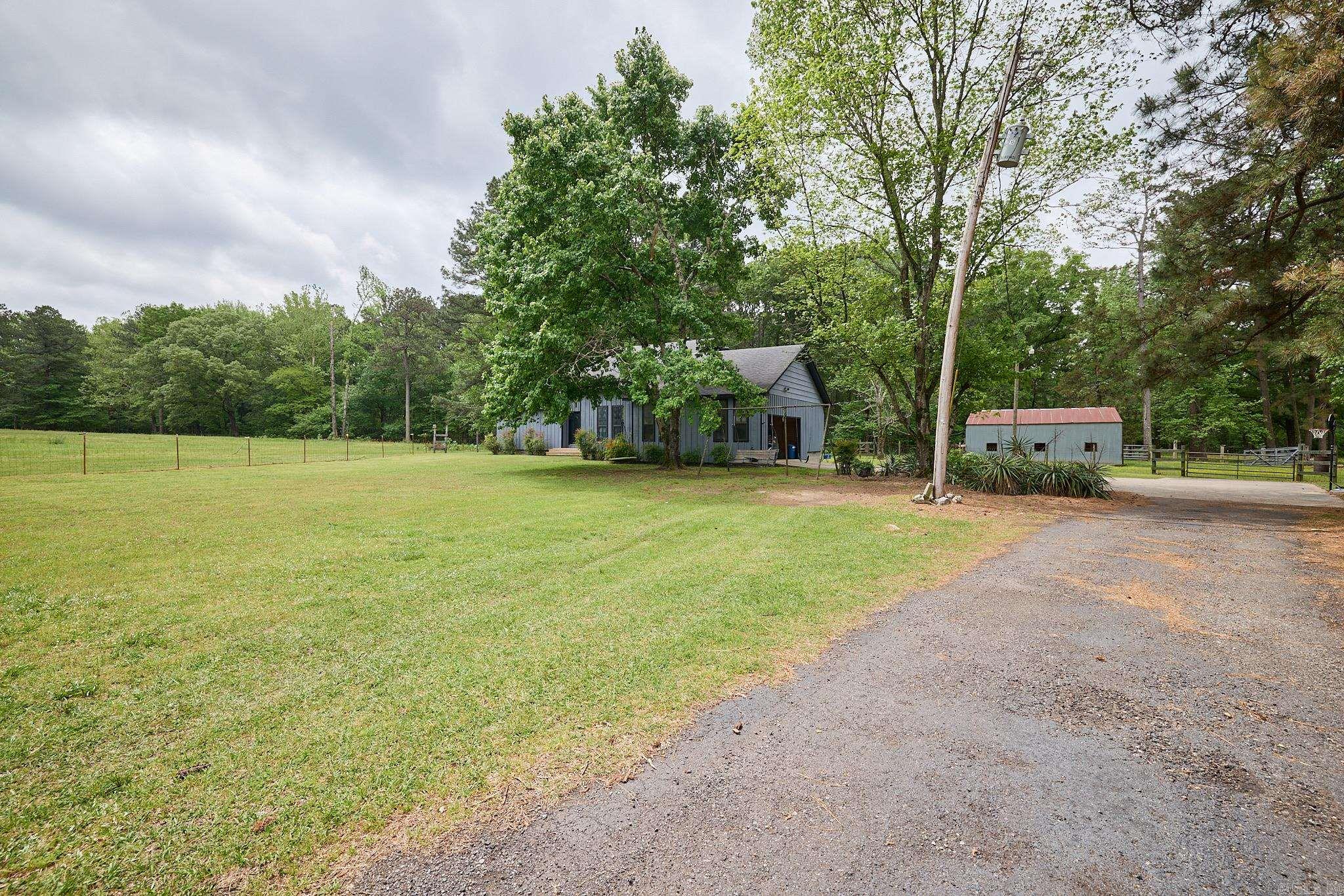 10915 W Sardis Road