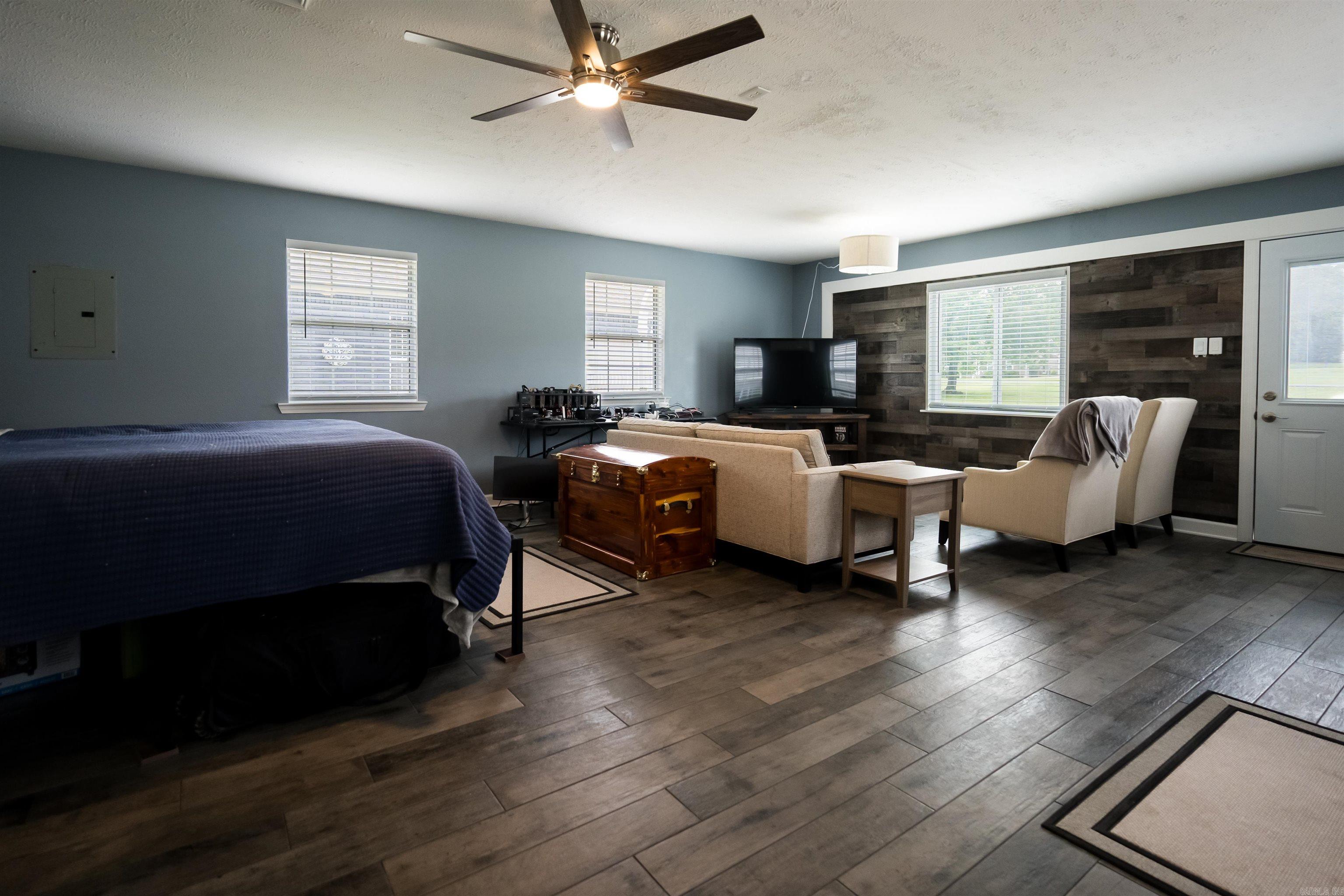 17 McKenzie Trail