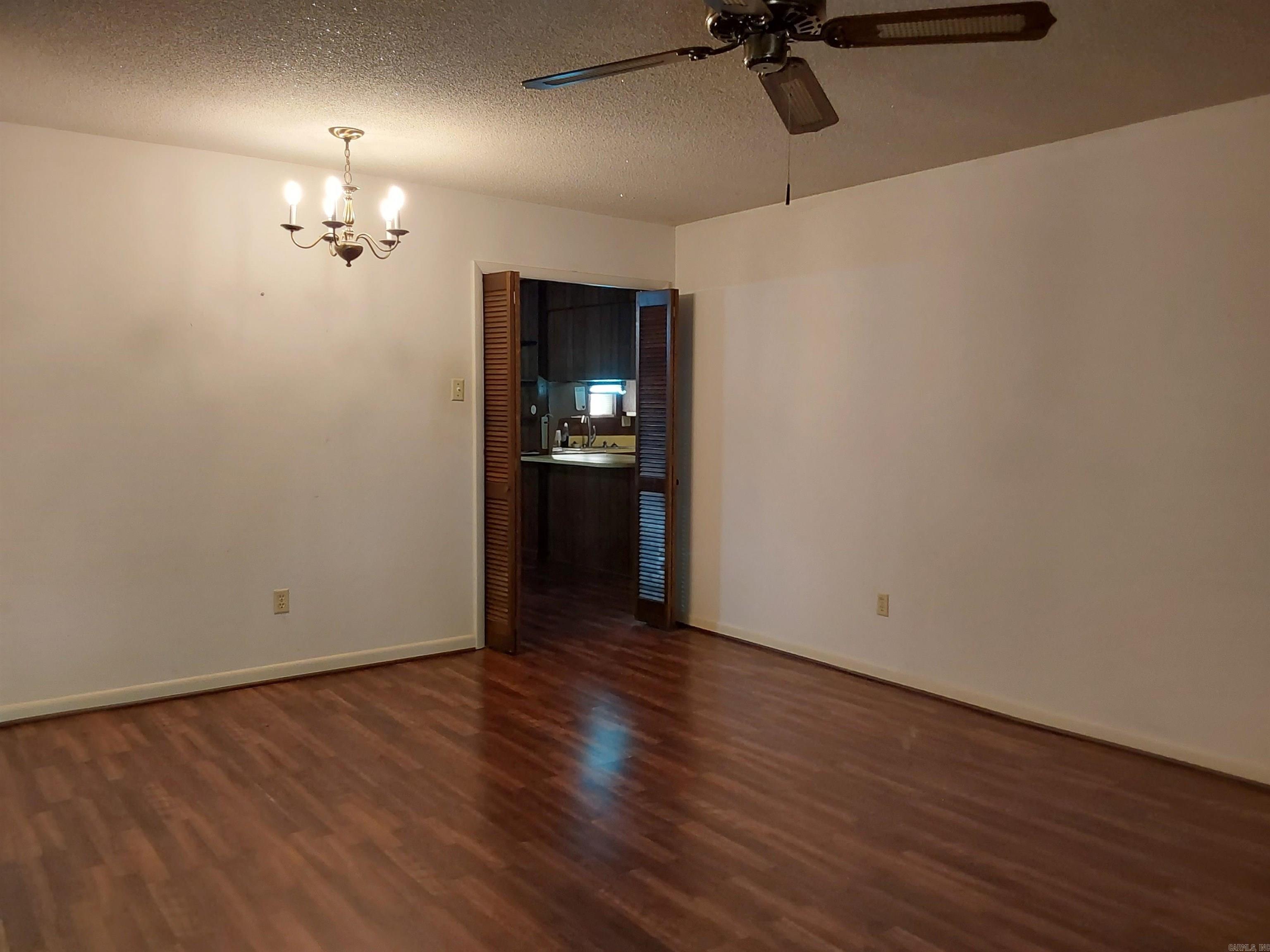 10009 Yellow Pine Lane