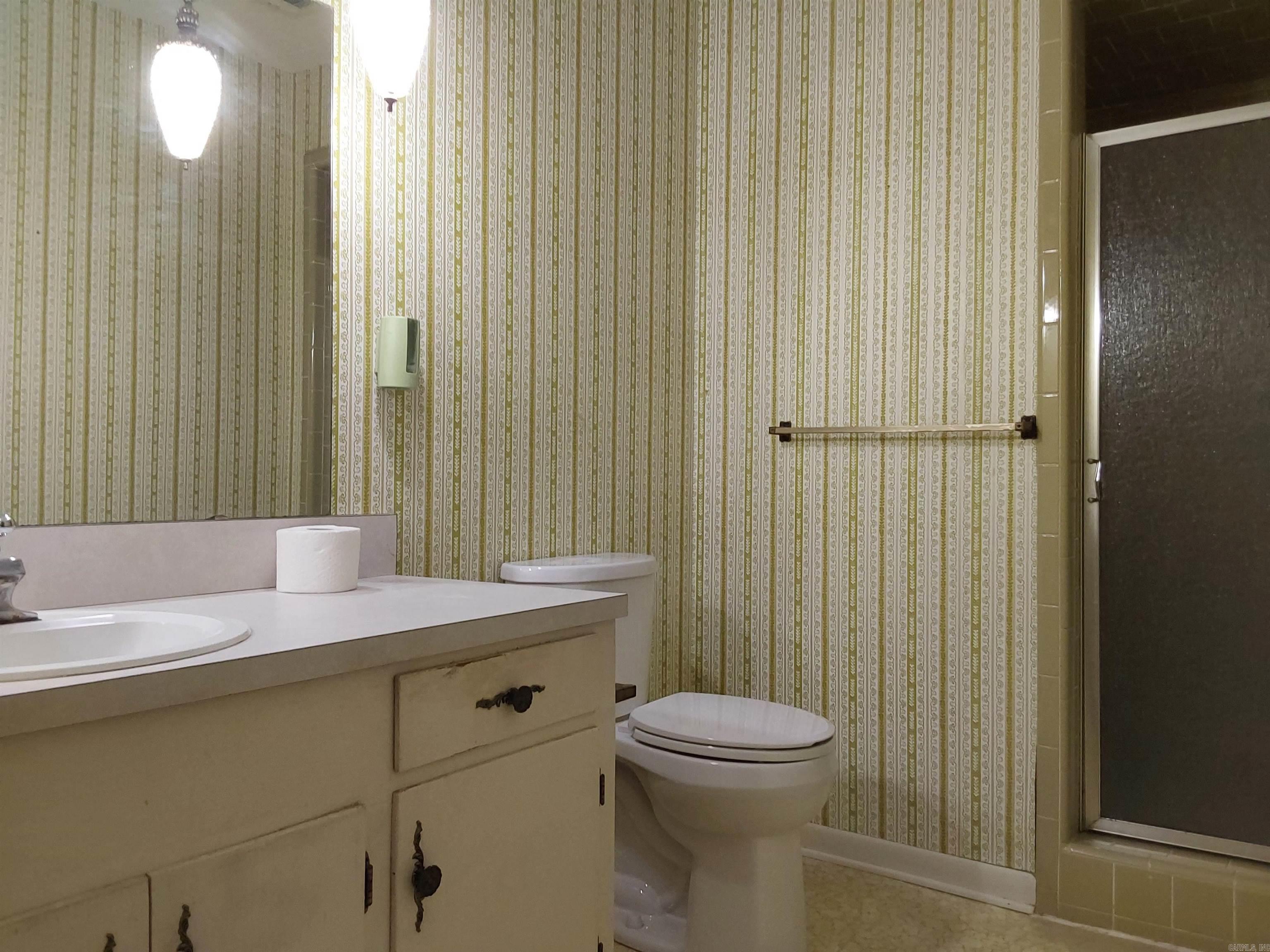 10009 Yellow Pine Lane