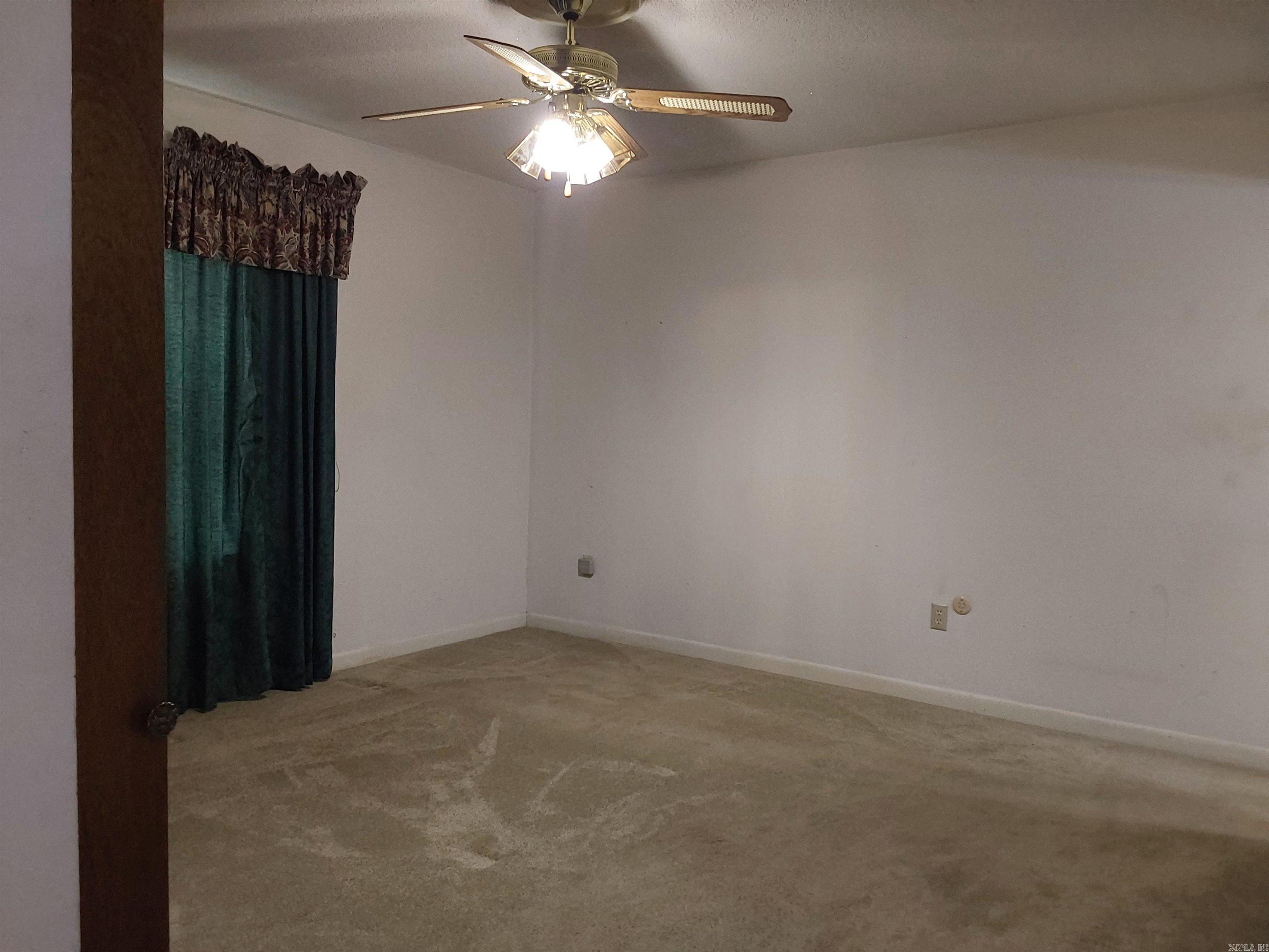 10009 Yellow Pine Lane